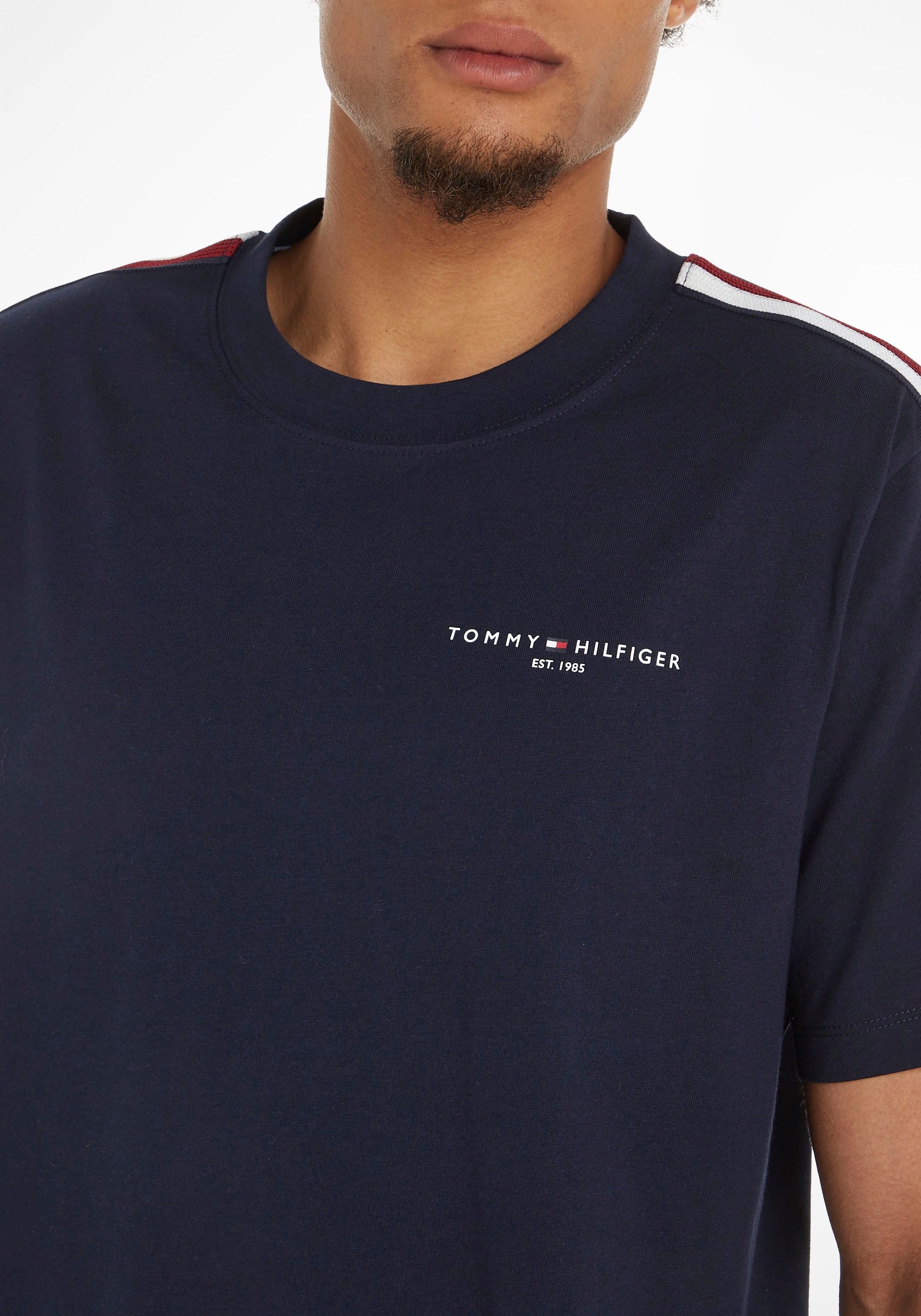 bestellen Tommy Farben Streifen Ärmeln TEE«, TH- STRIPE »GLOBAL Rundhalsshirt beiden an Hilfiger in PREP mit