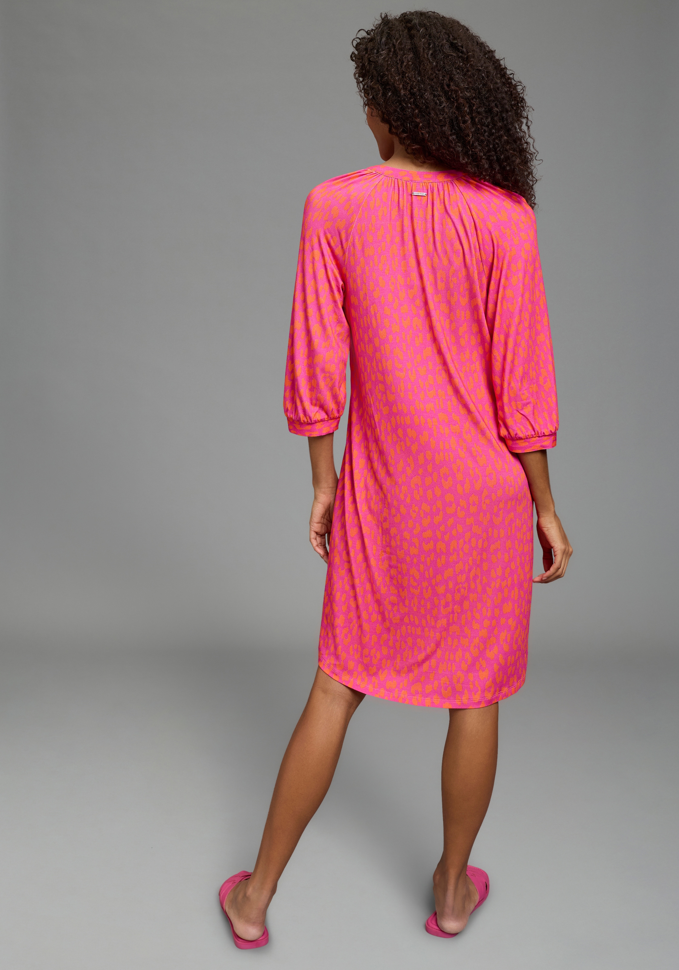 Laura Scott Sommerkleid Mini-Look, mit V-Ausschnitt, mit Halbarm, aus Viskose und Elasthan