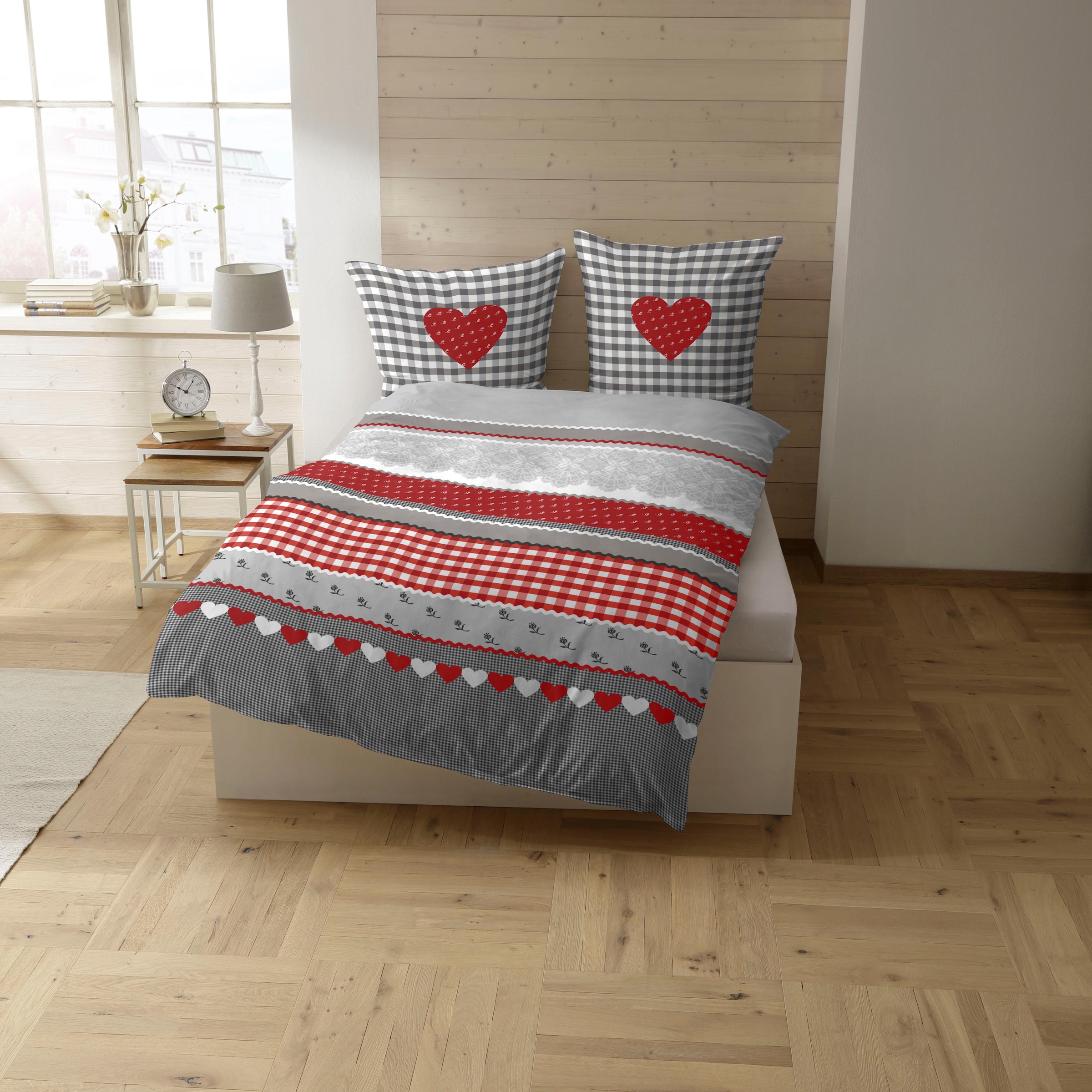 CASATEX Bettwäsche »Herz-Karo«, niedlichem Herz-Karo Design