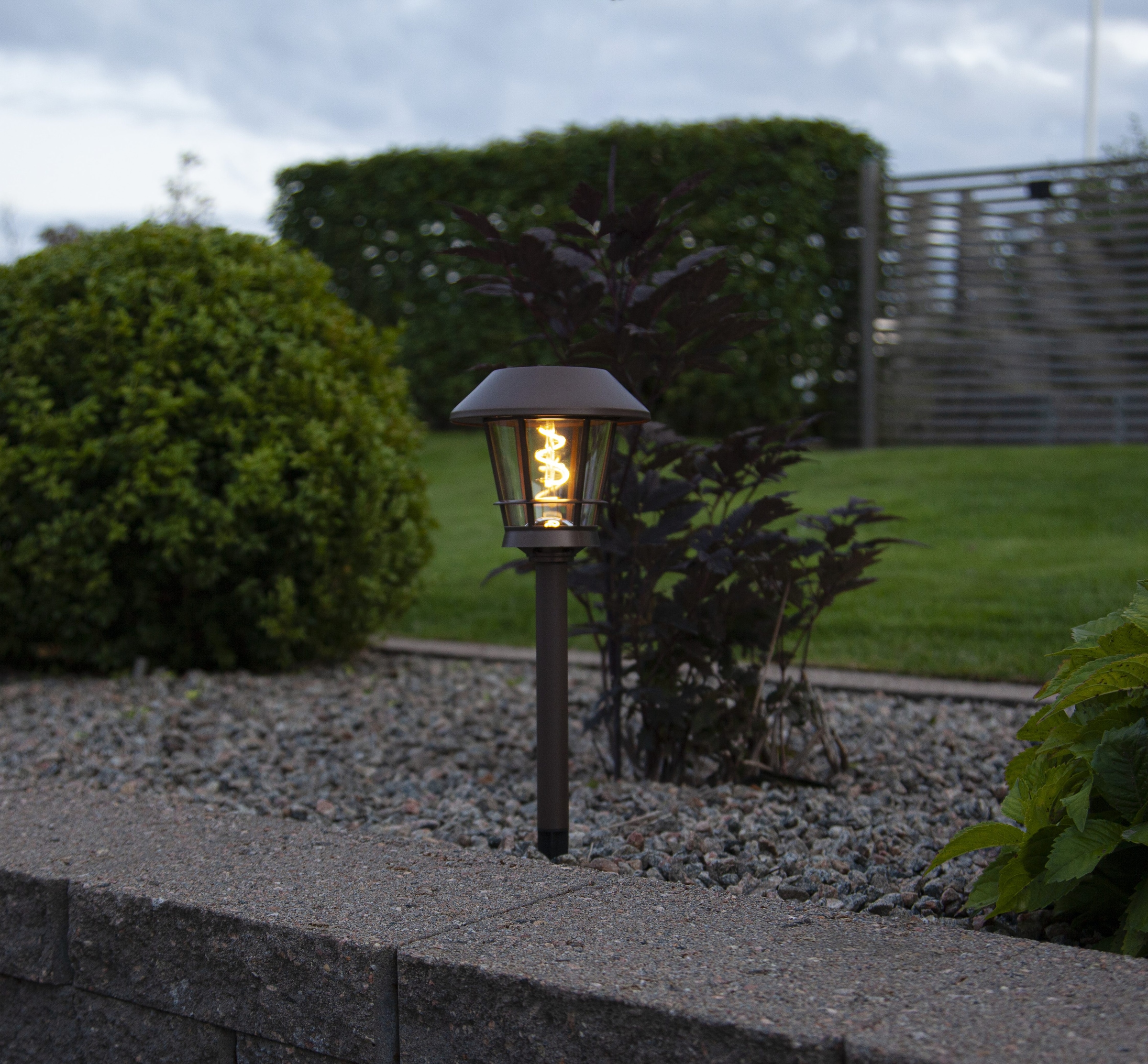 Parforce Traditional Hunting LED Solarleuchte »Solar-Wegleuchte Fergus« LED-Board 1 Stk. Warmweiß Spiral-Filament-LED, 3000 K, Dämmerungssensor