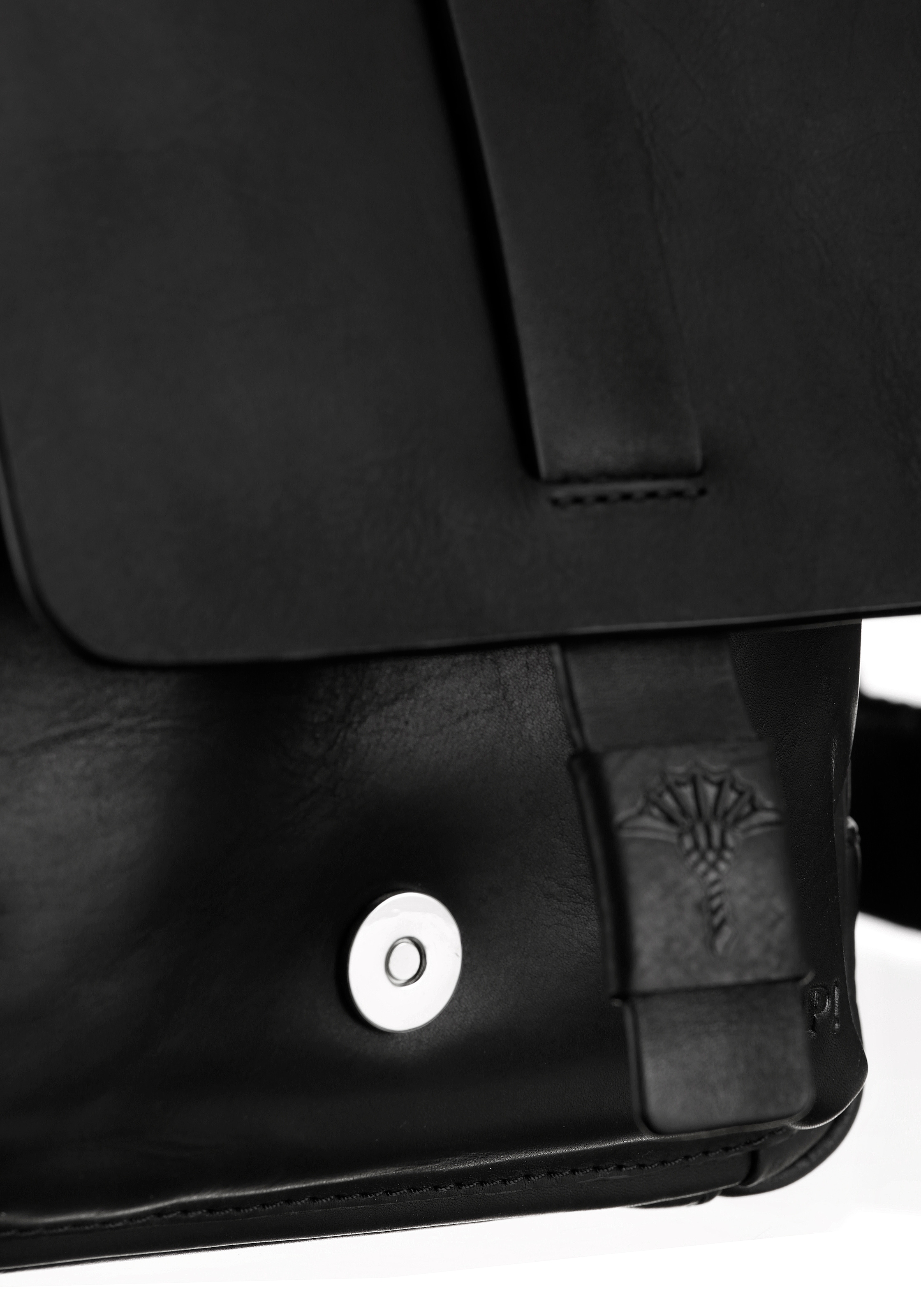 JOOP! Umhängetasche »loreto remus shoulderbag xsvz«, aus echtem Leder
