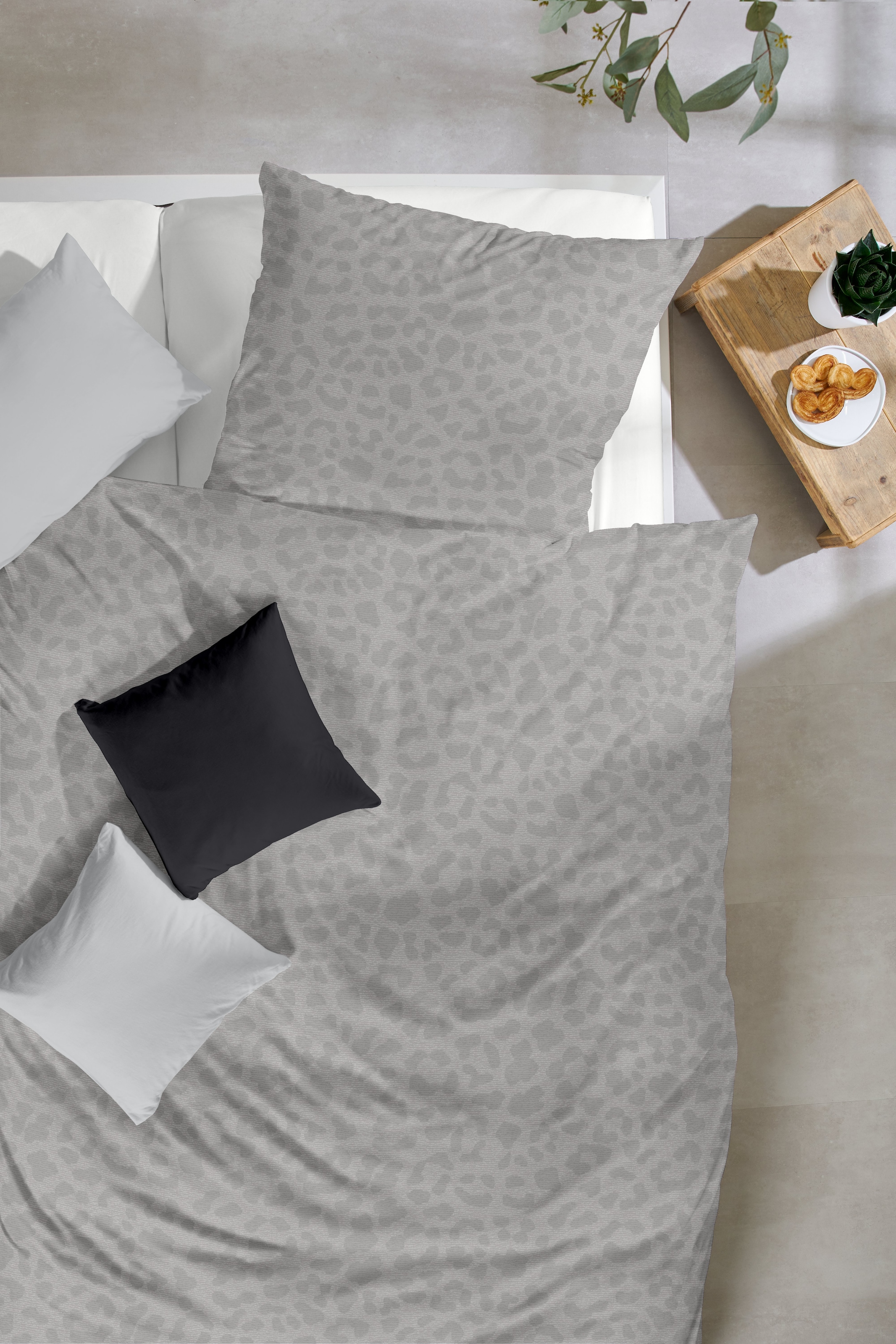 Primera Bettwäsche »Biber-Bettwäsche Leo« 2 Stk. tlg. mit dezentem Leo-Design