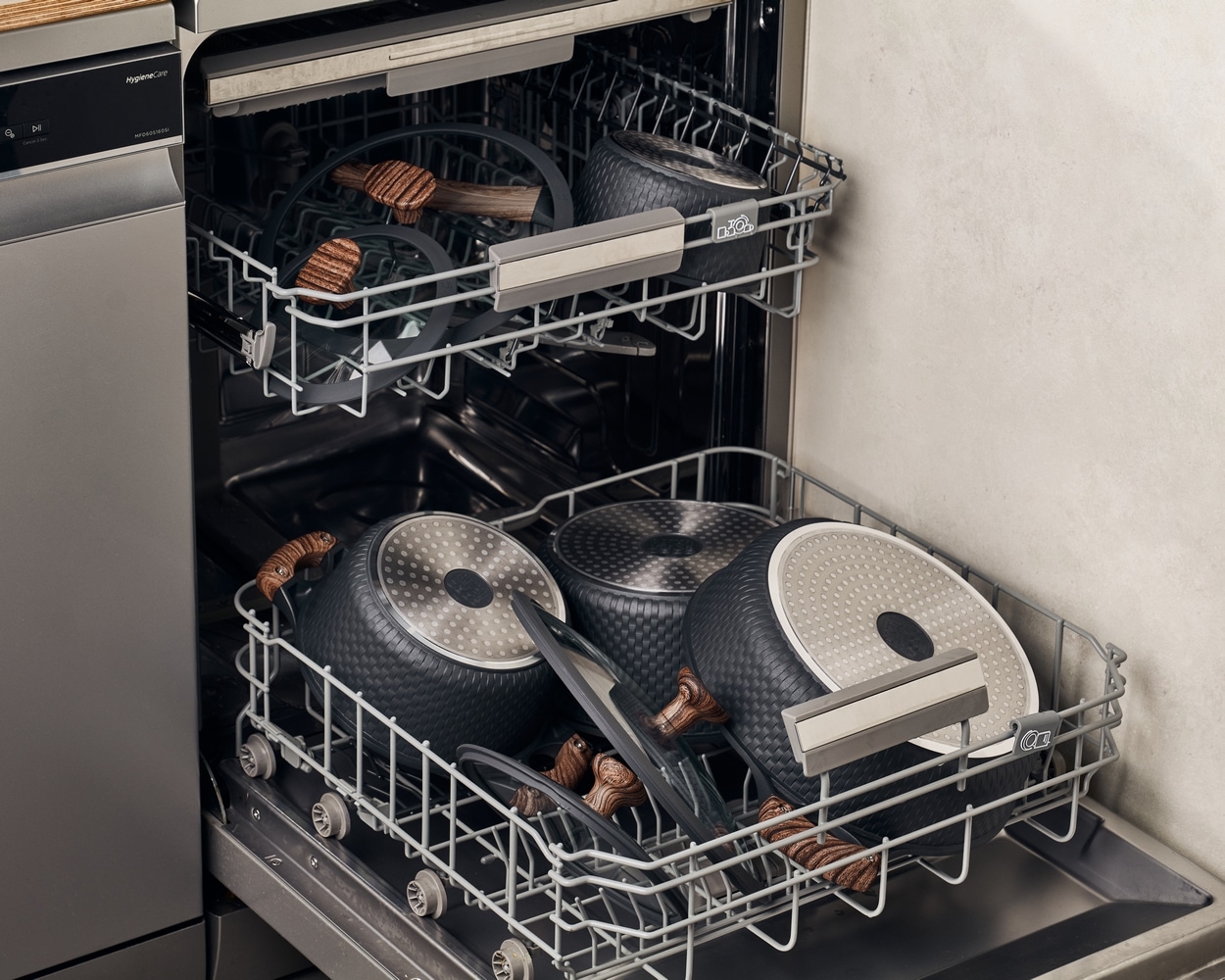 RESTO Kitchenware Bräter »Ran, Kochtopf antihaftbeschichtet und spülmaschinenfest«, Aluminiumguss, (2 tlg.), Geeignet für alle Herdarten, auch Induktion, im Geschenkkarton