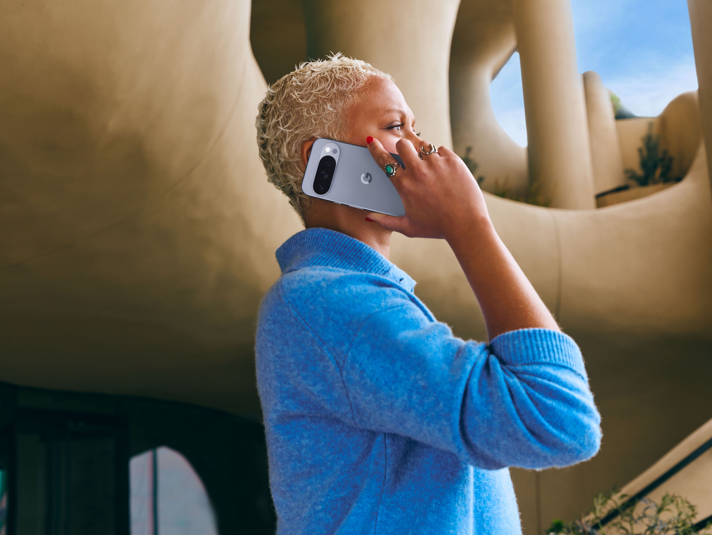 Google Smartphone »Pixel 10 Pro«, moonstone