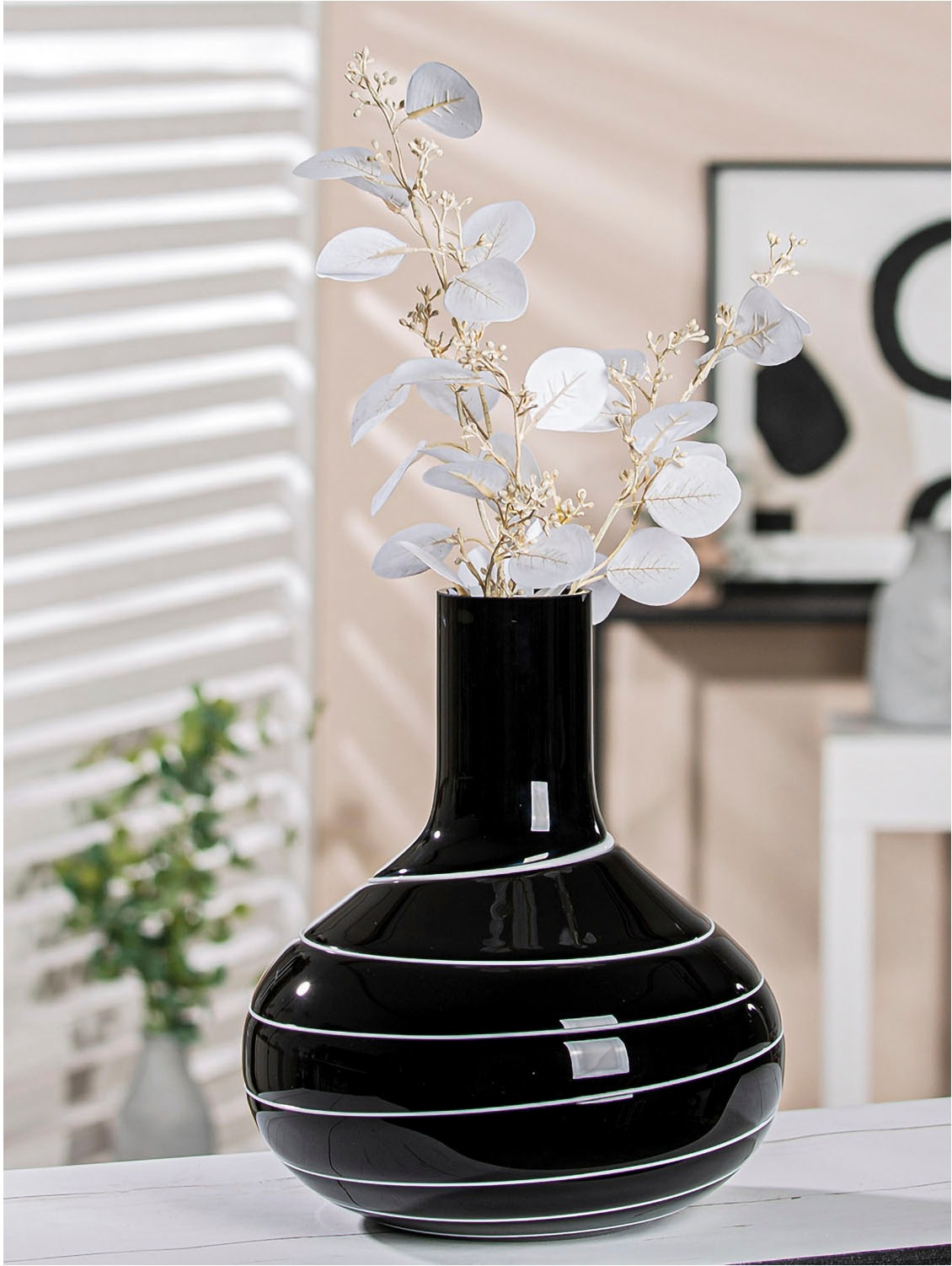 GILDE Tischvase »Vase Uderzo mit Spiraldekor, Höhe ca. 28 cm«, (1 St.), Europäische Handarbeit, aus durchgefärbtem Glas