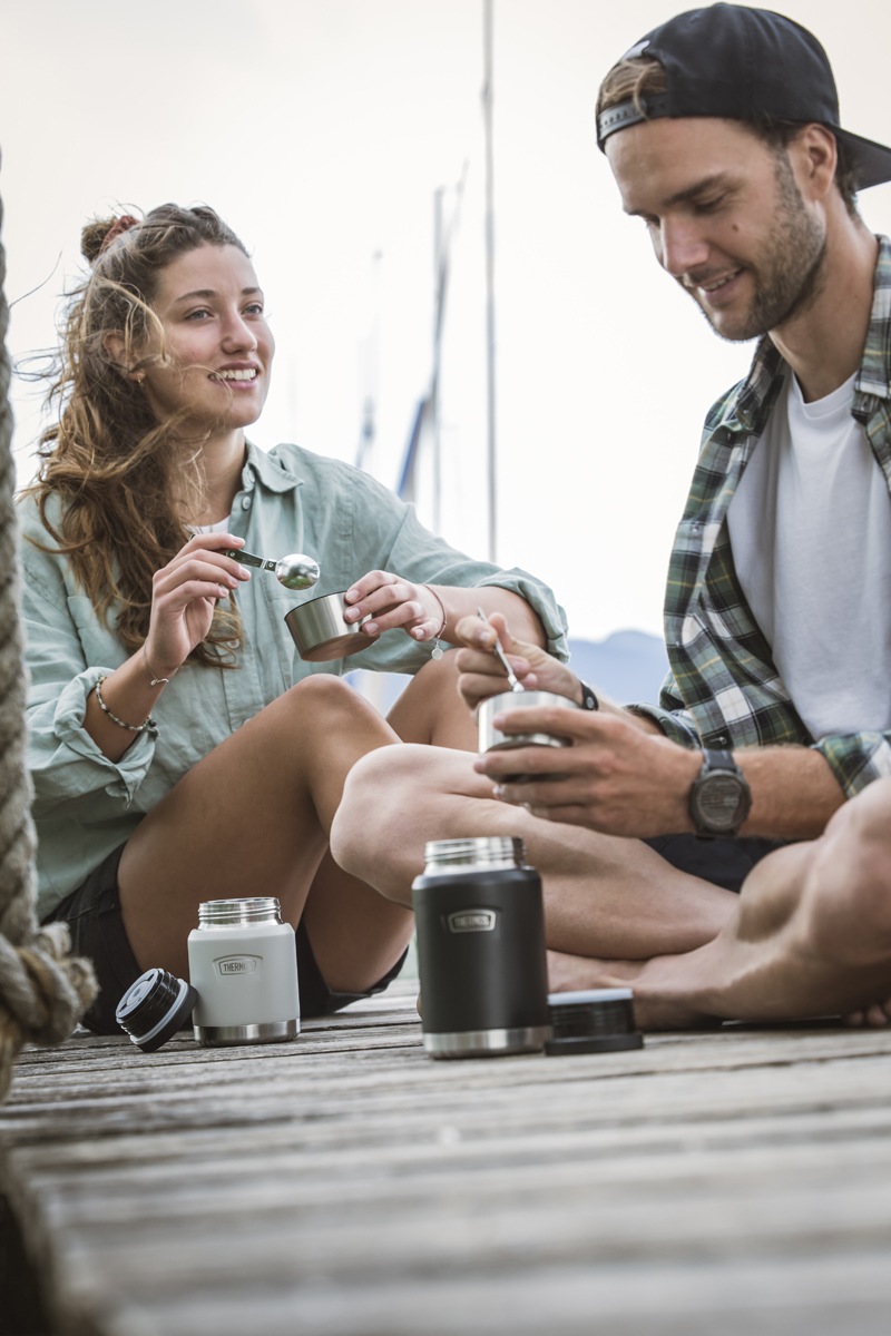 THERMOS Thermobehälter »ICON FOOD JAR, Thermobehälter für Essen, spülmaschinenfest« 1 Stk. tlg. 0,47l, 10h heiß & 24h kalt, dicht & auslaufsicher, mit Löffel