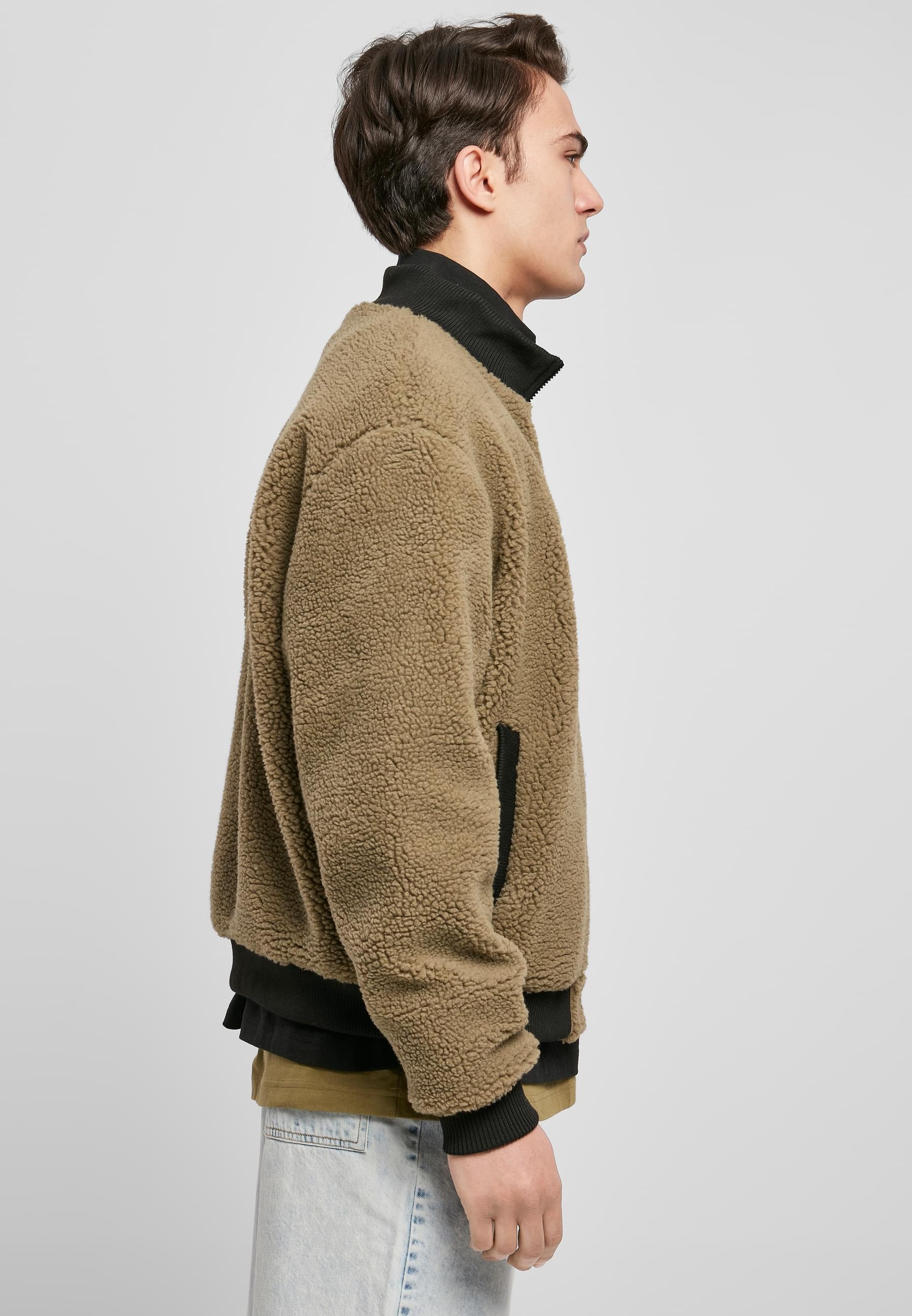 URBAN CLASSICS Winterjacke »Urban Classics Herren Boxy Sherpa Jacket« 1 Stk. tlg. ohne Kapuze