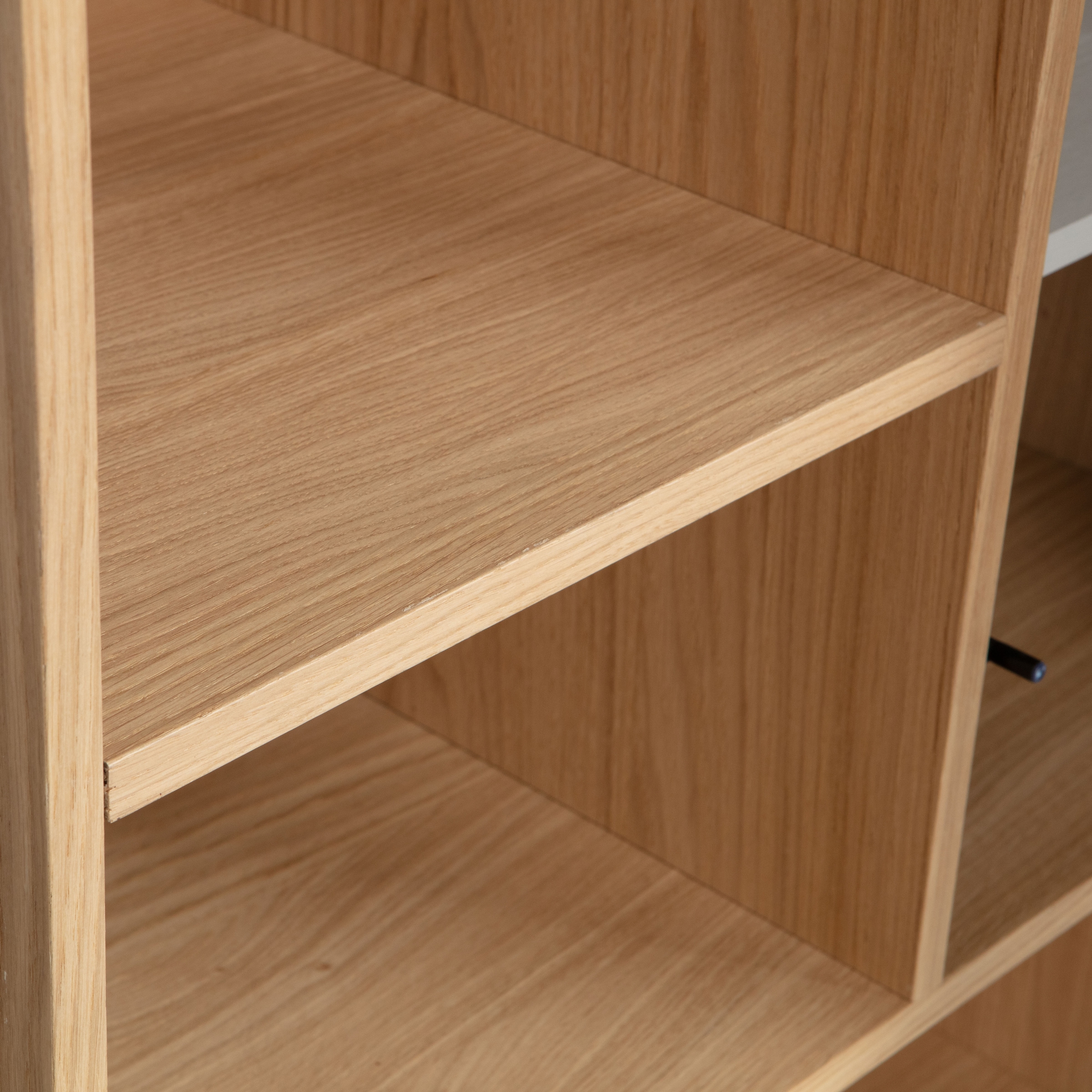 WOOOD Stauraumregal »Modulair mit Push-to-open und FSC® Eichenfurnier B110 x T40 x H199 cm« Vielfältige Fächergrößen, Tragkraft 15 kg pro Einlegeboden