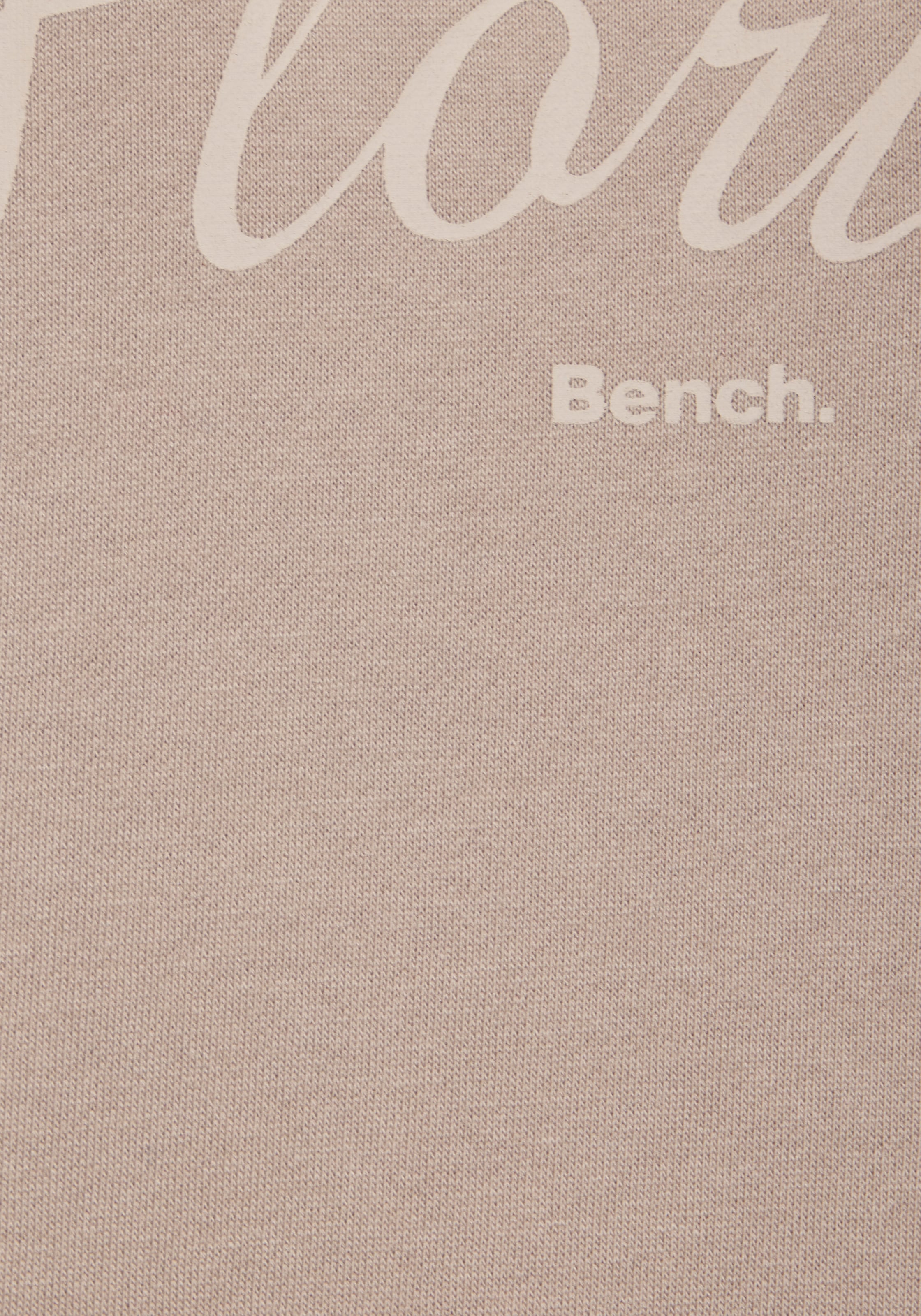 Bench. Loungewear Sweatshirt , mit tonigem Frontdruck
