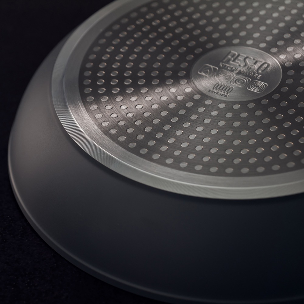 RESTO Kitchenware Bratpfanne »Cas, Universalpfanne mit ergonomischem Soft-Touch Griff«, Aluminium, (1 tlg.), mit keramischer Antihaftbeschichtung, PFAS-frei