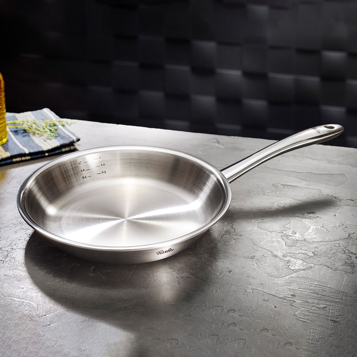 Fissler Bratpfanne »Fissler M5 Pro-Ply®, Edelstahl-Pfanne« Edelstahl 18/10 5-lagiges Mehrschichtmaterial für präzise Temperaturkontrolle