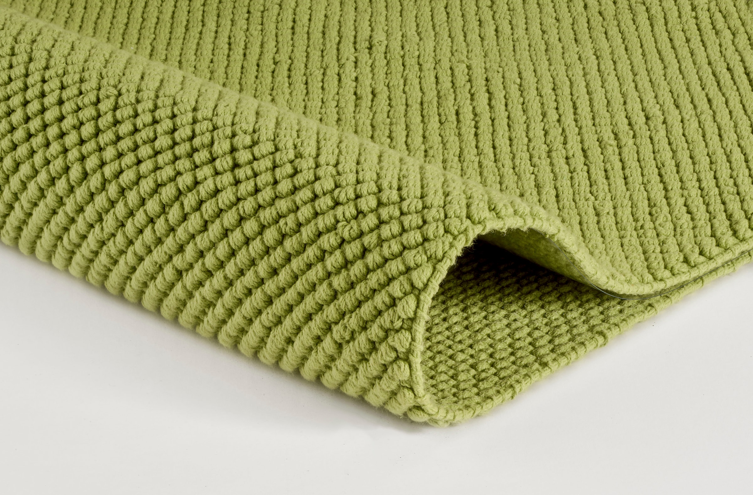 Kleine Wolke Badematte »Punto«, rutschhemmend beschichtet, fußbodenheizungsgeeignet, Badteppich, Uni Farben, Oberfläche reine Baumwolle