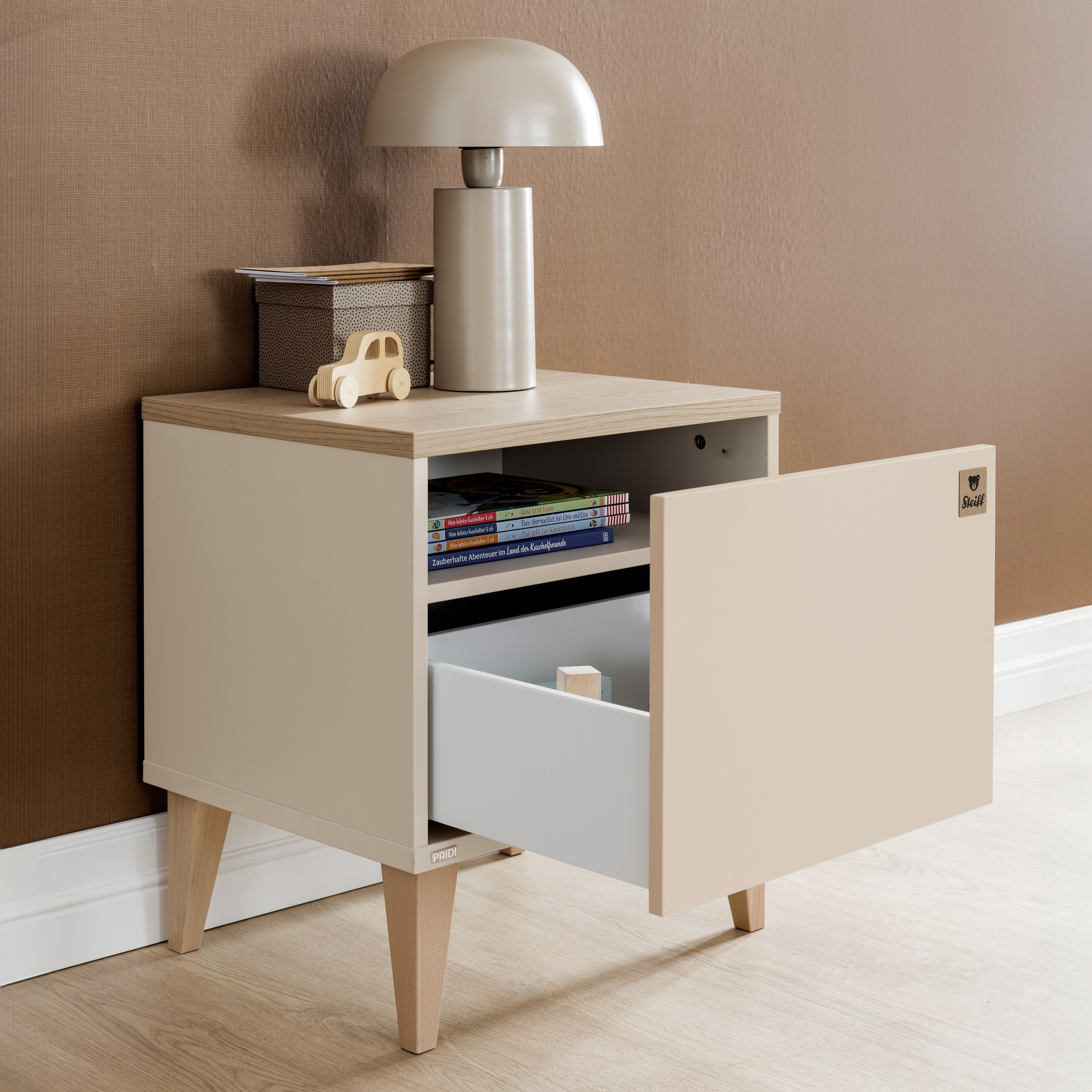 PAIDI Nachtkommode »MILA & BEN Steiff by PAIDI, Schublade mit Soft-Close« langlebiger Nachttisch in Beige mit Massivholz-Füßen