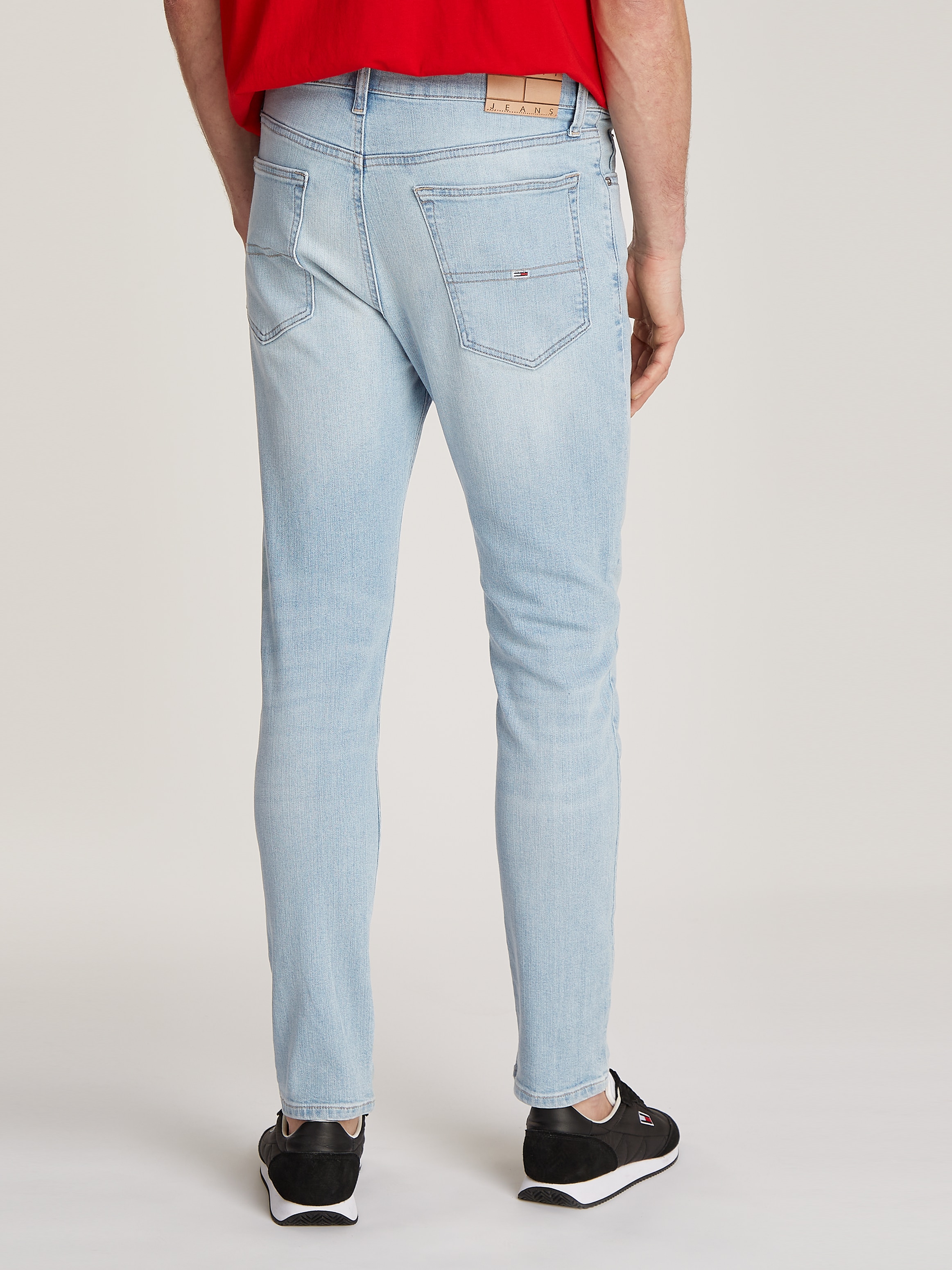 Tommy Jeans Skinny-fit-Jeans »Simon Skinny Jeans Slim«, mit Logoprägung