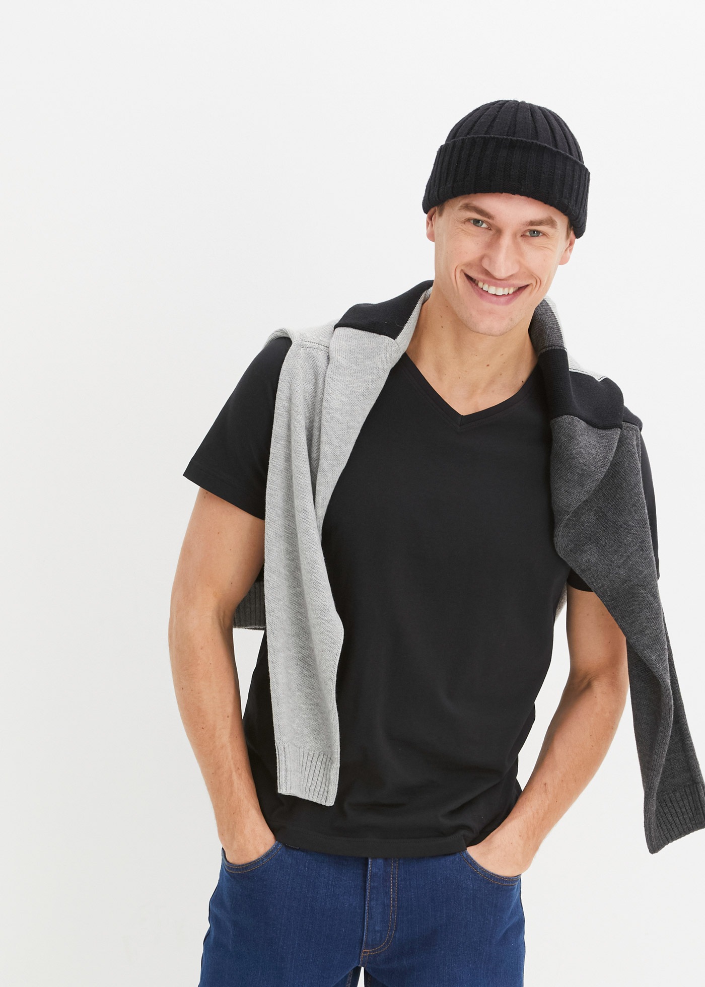 bonprix T-Shirt »T-Shirt mit V-Ausschnitt (3er Pack)« Packung, 3 Stk. Regular Fit, V-Ausschnitt, aus Baumwolle