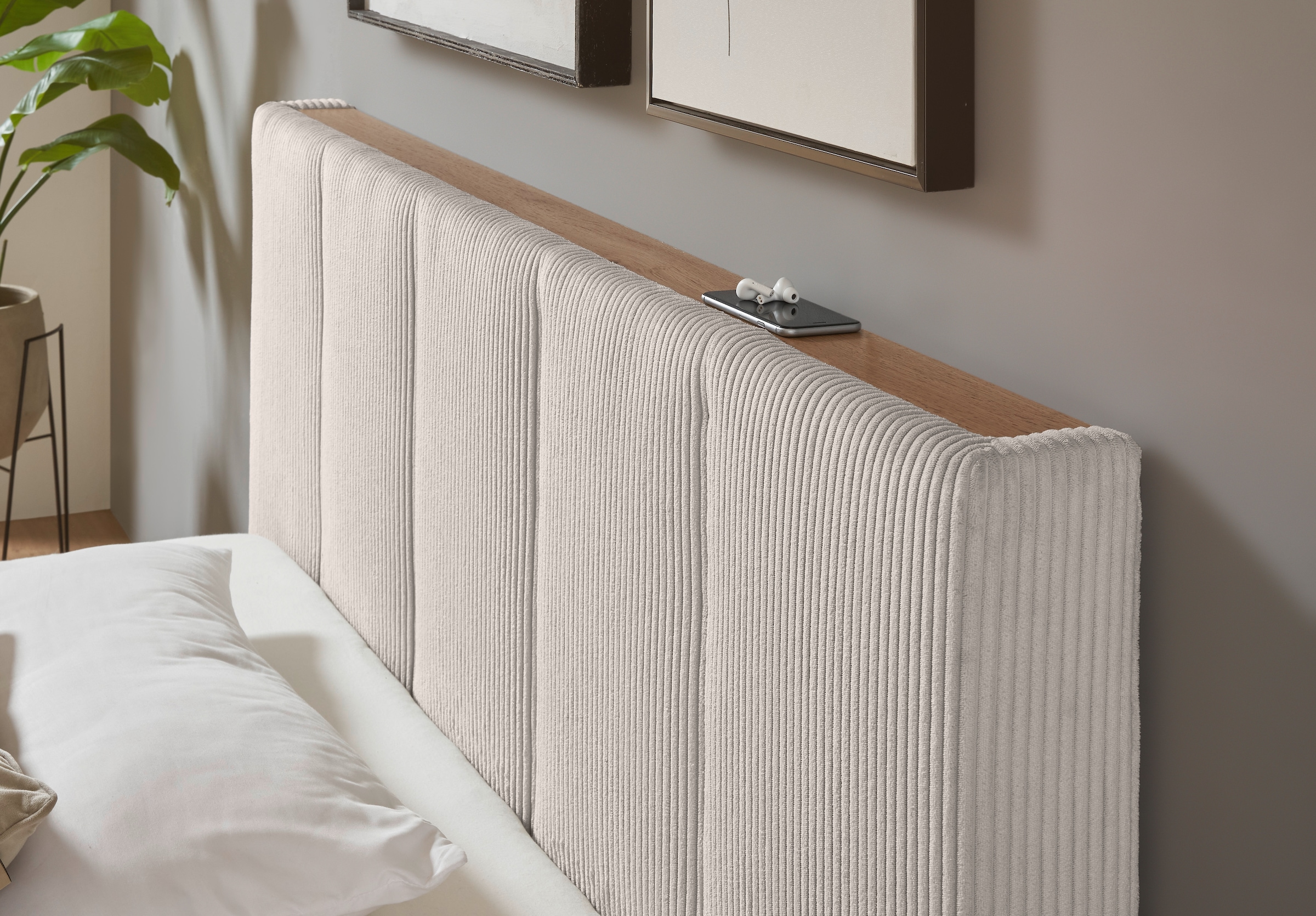 INOSIGN Polsterbett »CiTY/GiRON, Bettgestell mit Bettkasten, gepolstertes Stauraumbett«, mit Hundebett oder Stauraumschublade, Bezug Cord-oder Leinenoptik