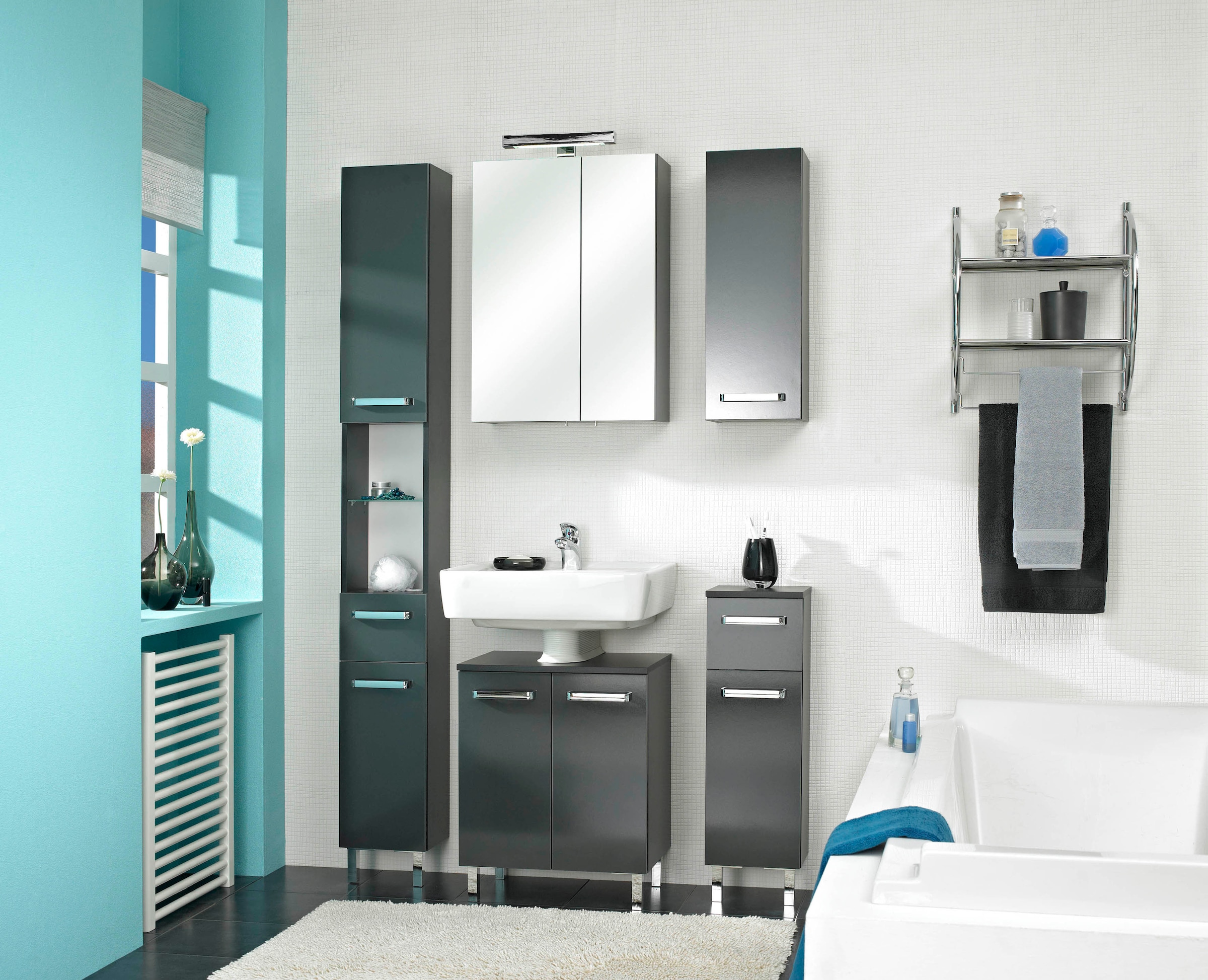 Saphir Hochschrank »Quickset Badschrank 25 cm breit, 2 Türen, 2 Nischen, 1 Schublade« Badezimmer-Hochschrank inkl. Türdämpfer, Griffe in Chrom glänzend