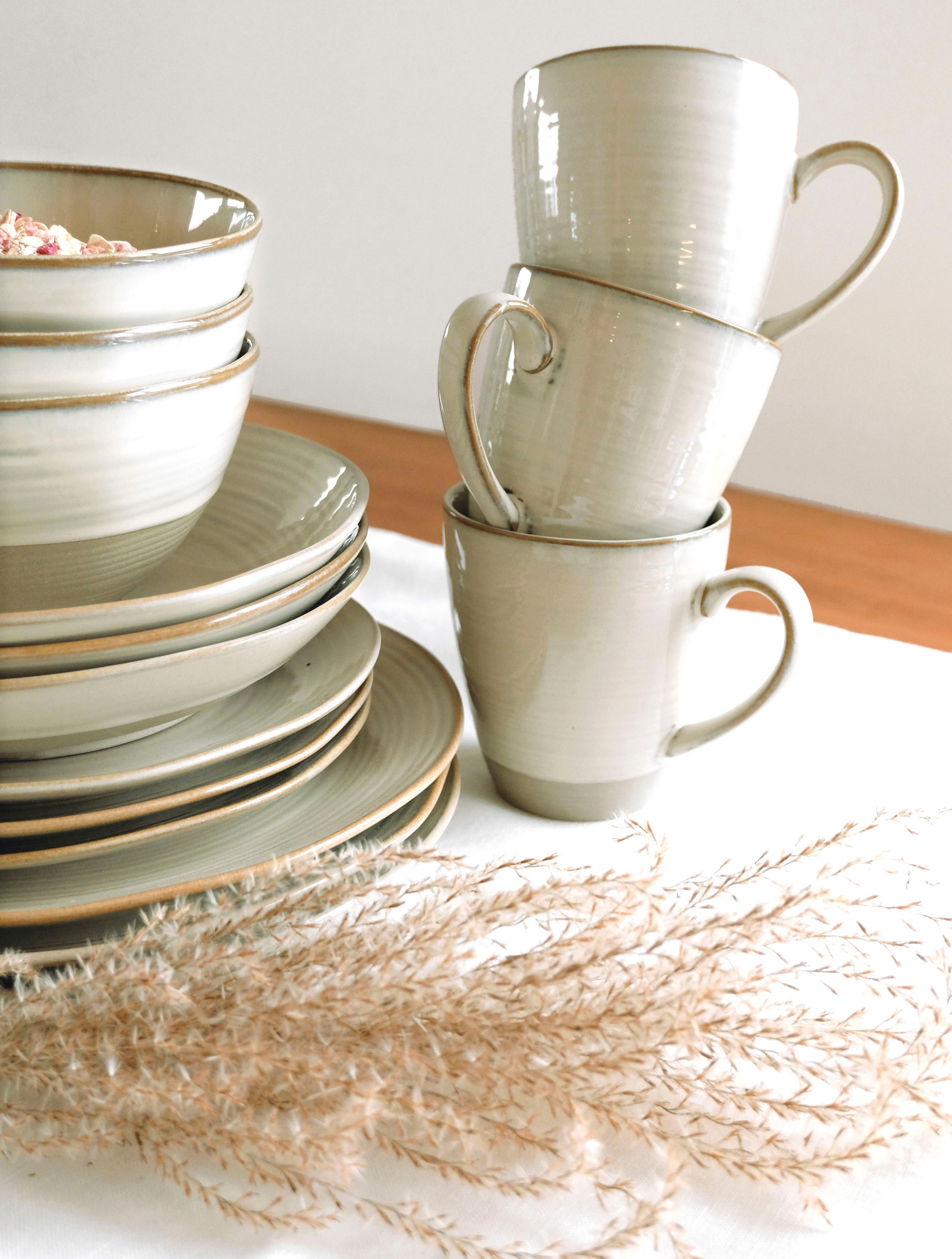 MÄSER Kombiservice »Geschirr-Set, Service Nottingham«, (Set, 20 tlg.), spiralförmiges Linienspiel, 20 Teile, für 4 Personen