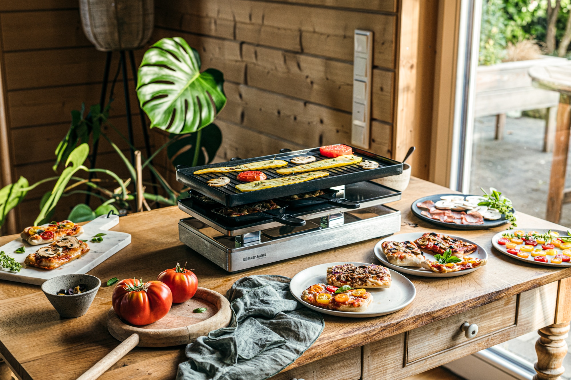 Rommelsbacher Raclette »RCP 1800« 14 Stk. Raclettepfännchen 1.800 W Pizza-Ebene mit zusätzlicher Heizung für knusprigen Teigboden