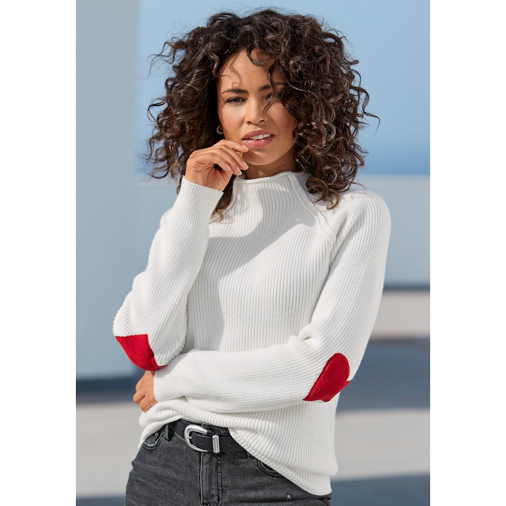 LASCANA Stehkragenpullover, mit Herzchendetails, lockerer Strickpullover