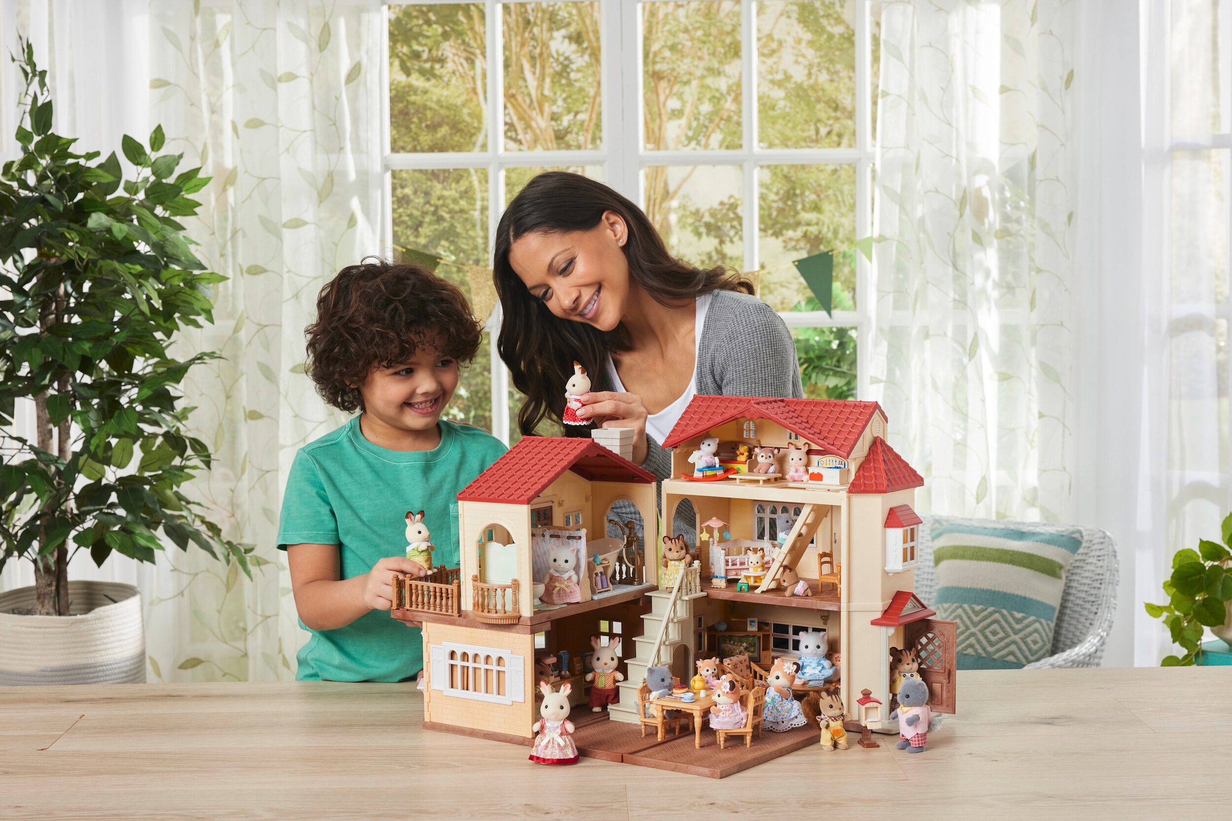 Sylvanian Families Spielwelt »Stadthaus mit Dachzimmer (5716)«