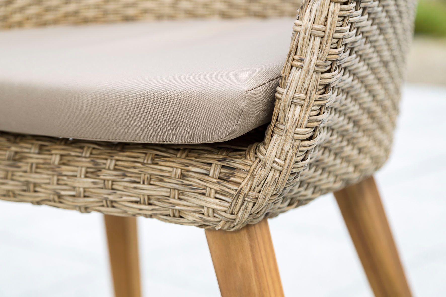 MERXX Garten-Essgruppe »»Arrone««, (Set, 9 tlg., Tisch doppelt ausziehbar: 100x 180/220/260x 75 cm), Sesselbeine aus Akazienholz, Beine 9x9 cm, Tischplatte 3 cm