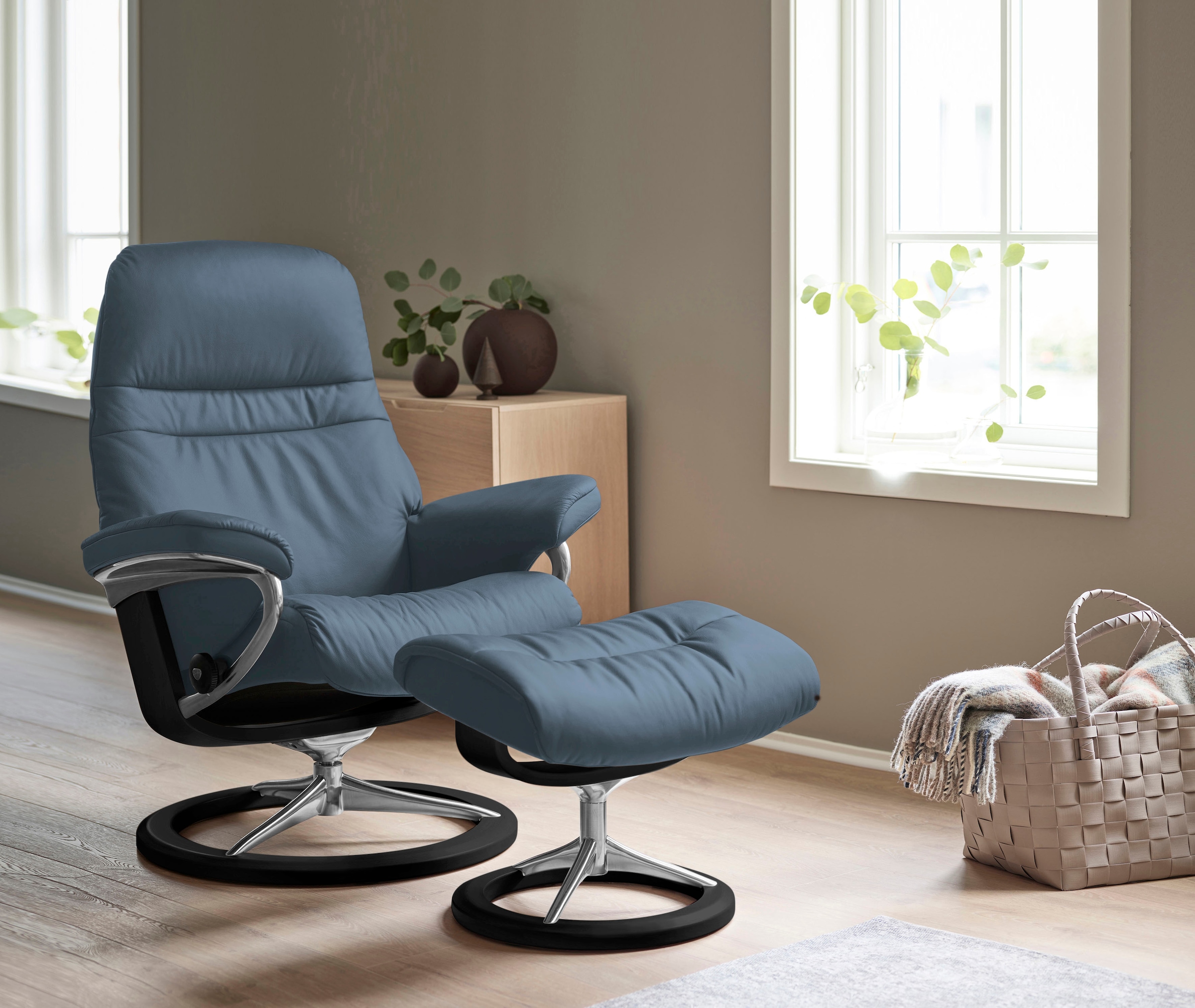 Stressless® Relaxsessel »Sunrise«, (Set, Relaxsessel mit Hocker), mit Signature Base, Größe M, Gestell Schwarz
