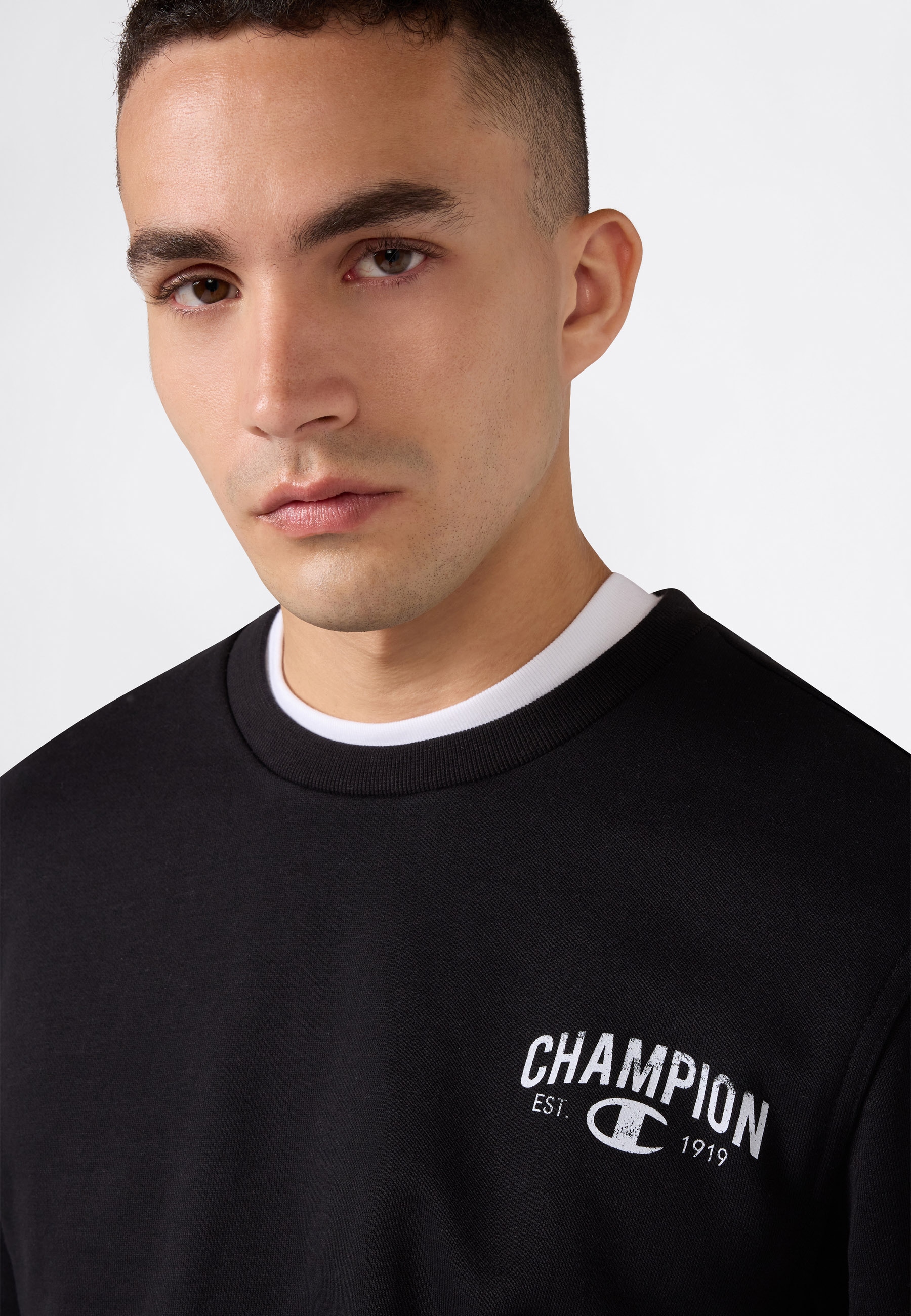 Champion Sweatshirt »SPORTWEAR CREWNECK Standard Fit«, mit sportlicher Ausstrahlung, für Sportmode und Freizeit, Standard Fit
