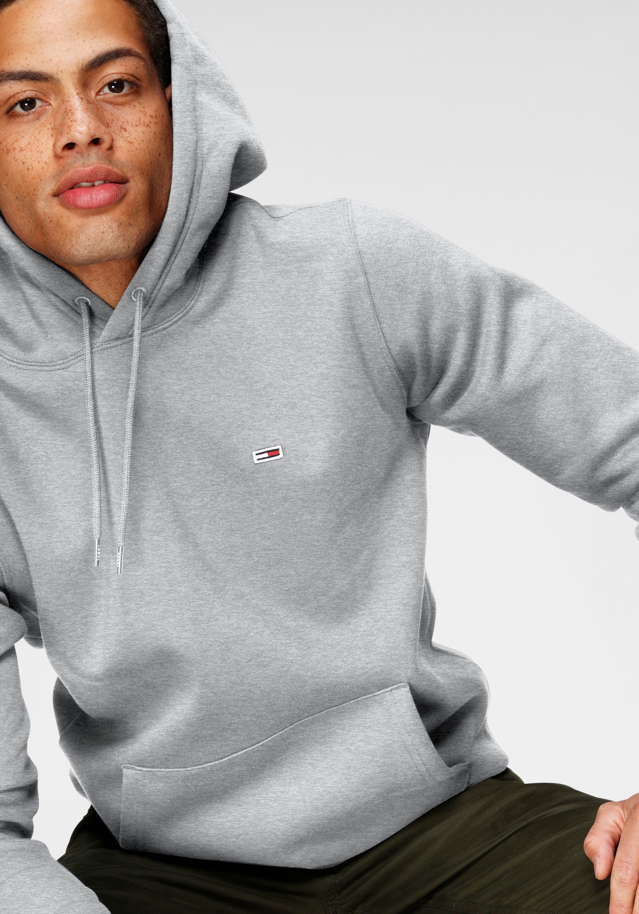 Tommy Jeans Kapuzensweatshirt »TJM REGULAR FLEECE HOODIE«, mit wärmend weicher Innenseite