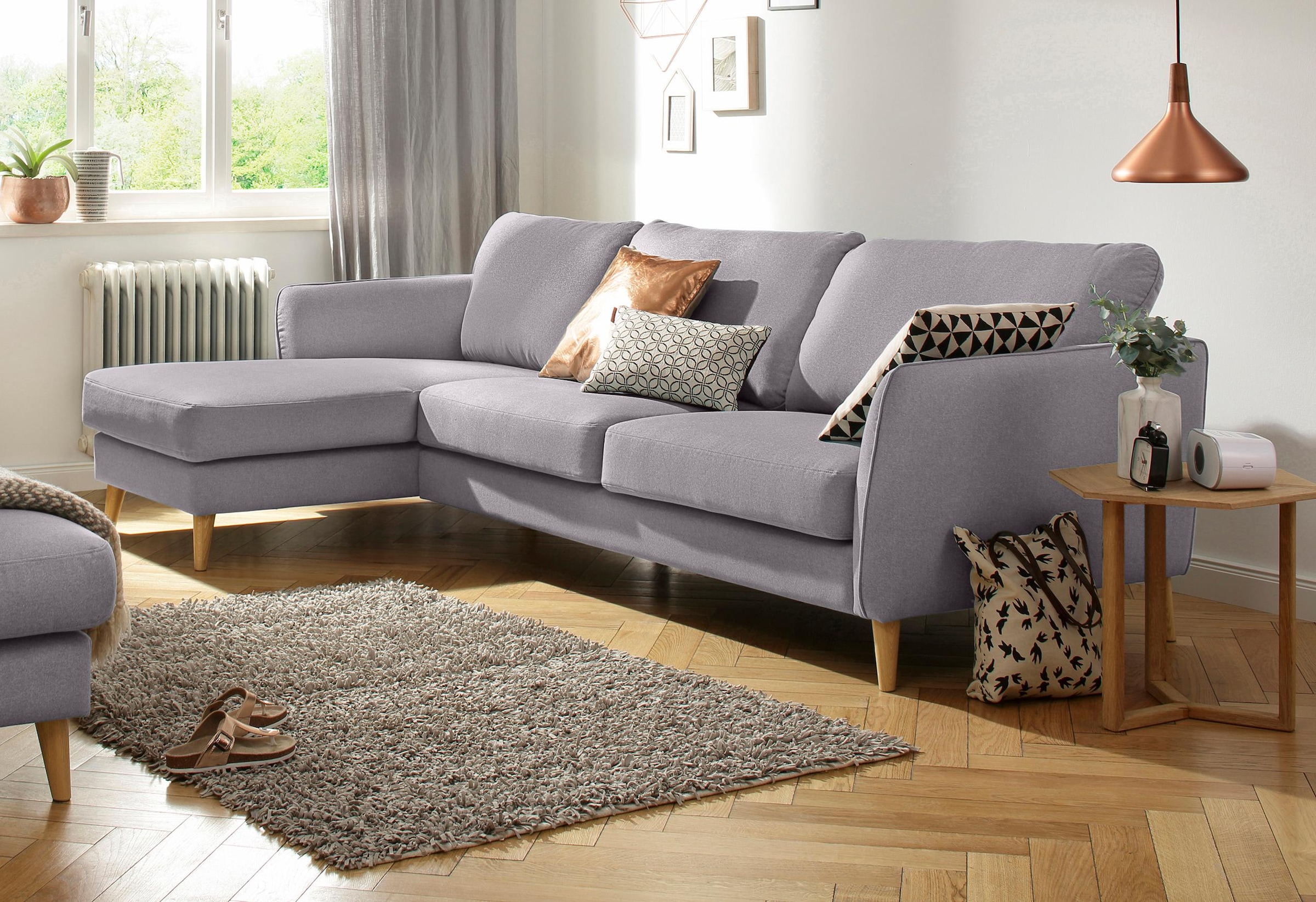 Home affaire Ecksofa »MARSEILLE (279/152cm),L-Form, Rec. rechts/links, verschiedene Bezüge«, Massivholzbeine Eiche, Landhausstil, Wellenunterfederung