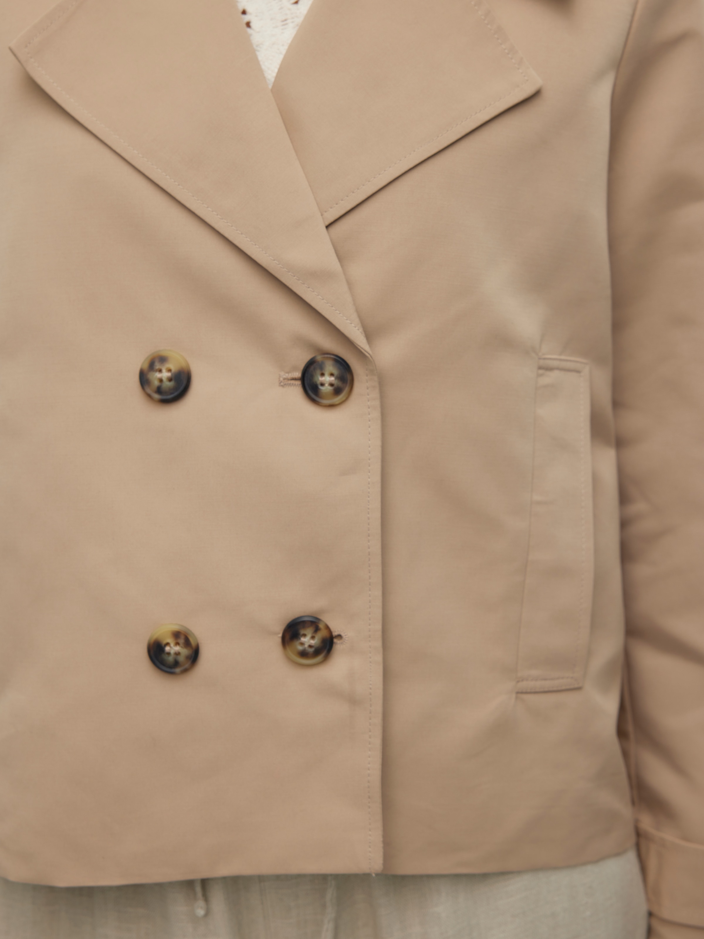 Vero Moda Kurzjacke »VMCHLOEMIA SHORT TRENCHCOAT GA NOOS«