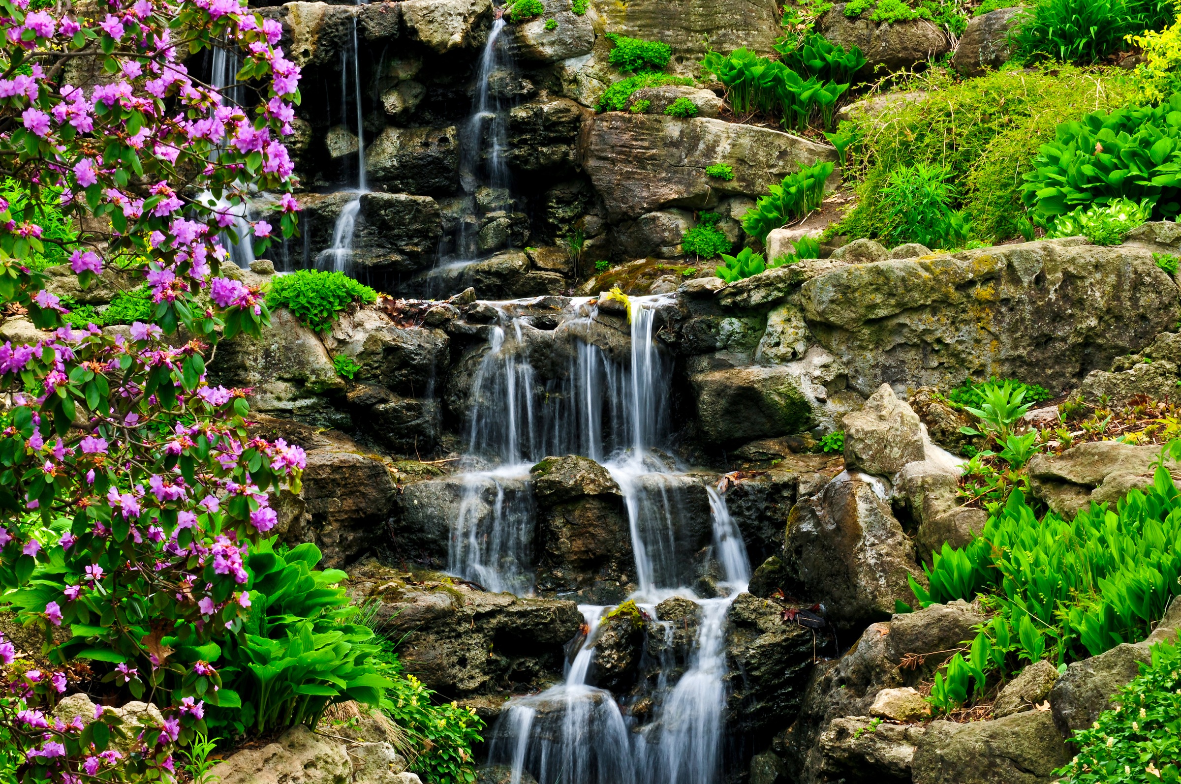 Papermoon Fototapete »Cascading Waterfall«