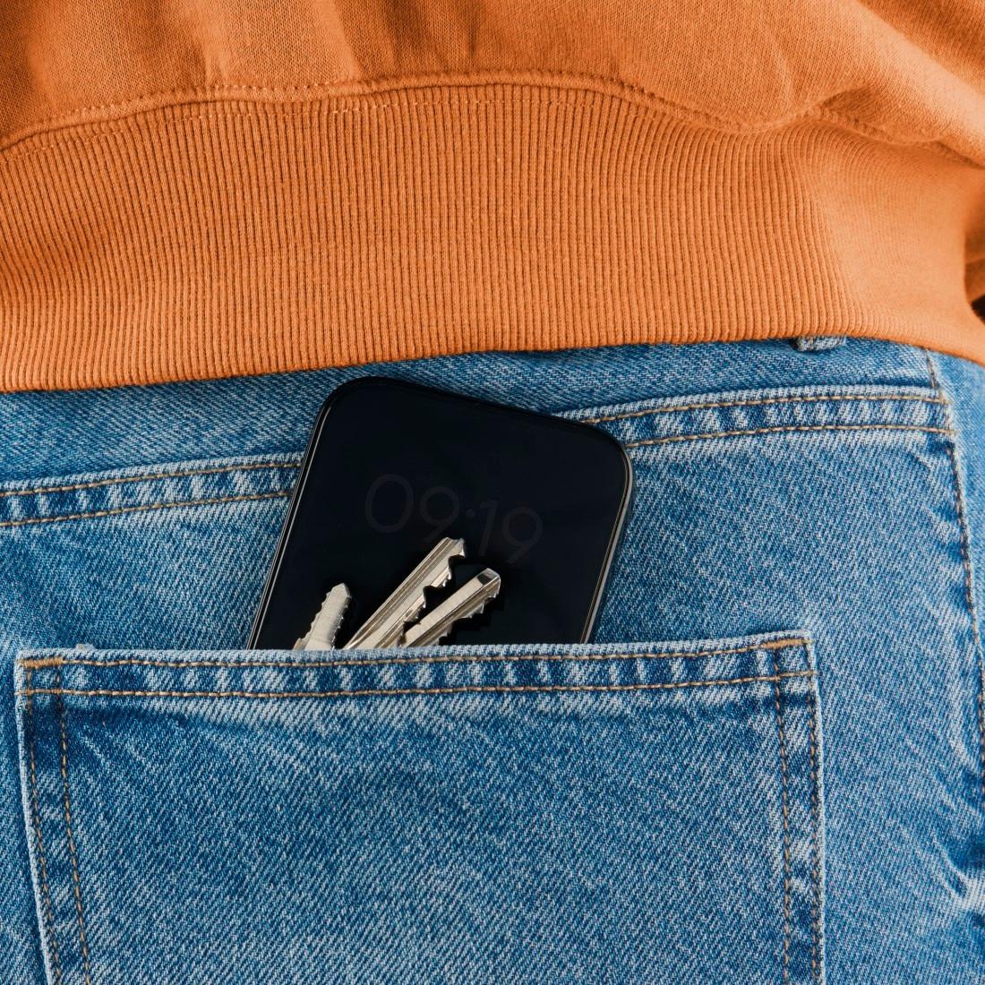 Hama Displayschutzglas »Schutzglas "Extreme Protect" für Apple iPhone 17, Montagehilfe« Premium-Schutzglas mit D3O®-Technologie-Lizenz