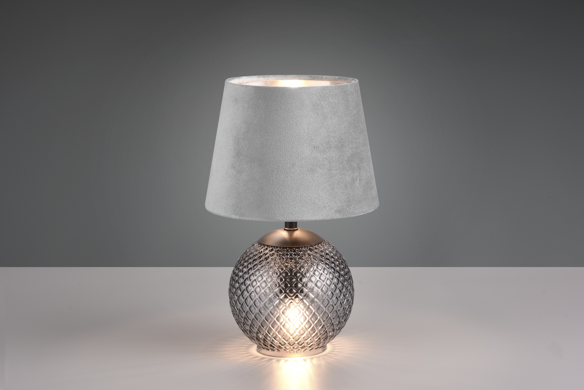 REALITY Leuchten Schreibtischlampe »JONNA, Tischlampe mit beleuchtetem Glasfuß und Samt Schirm exkl 2xE14«, 2 flammig, Leuchtmittel E14 | Leuchtmittel wechselbar, Leuchtmittel wechselbar max 10W, Schnurschalter Höhe 29cm Ø 18cm