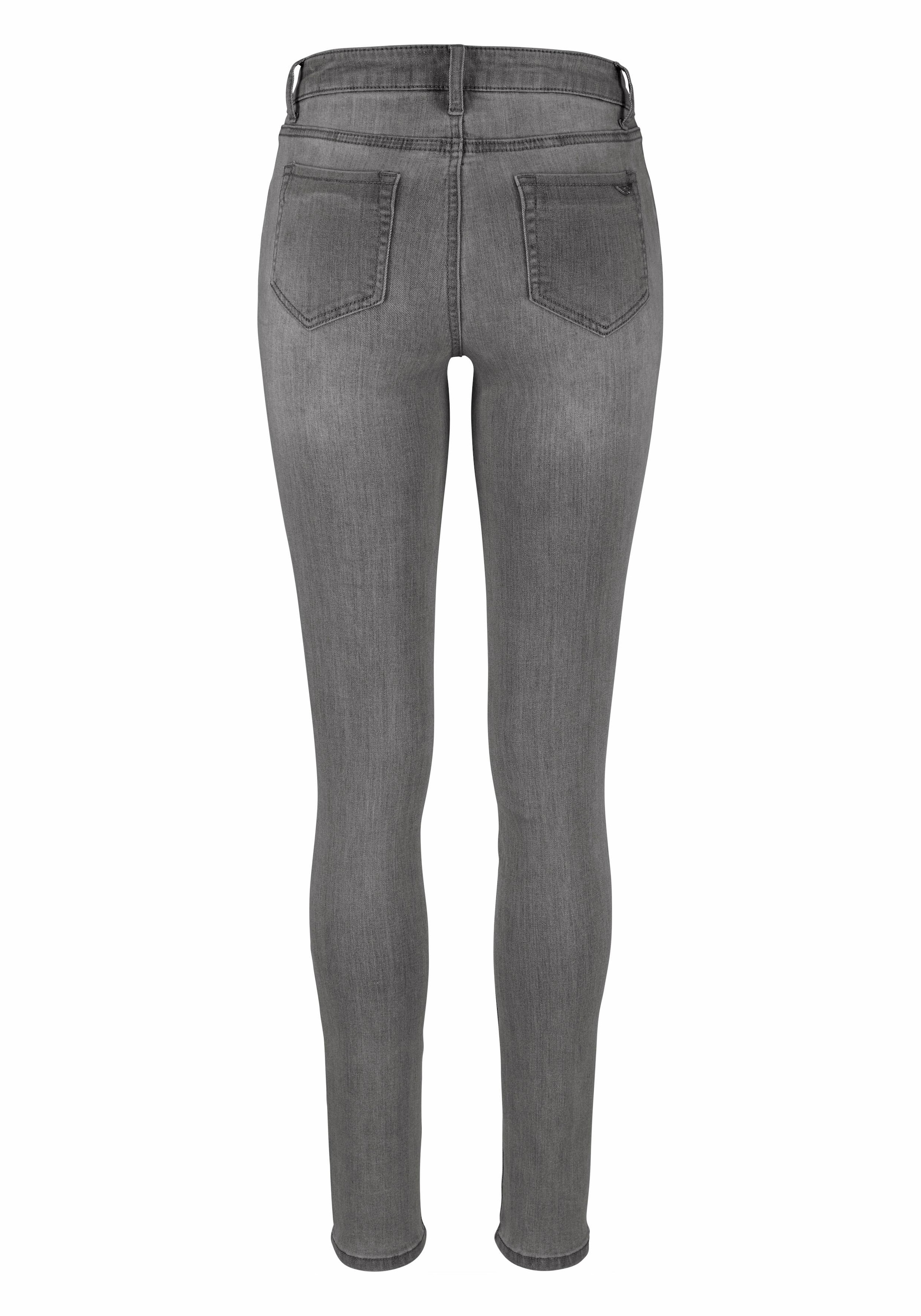 Arizona Skinny-fit-Jeans »Ultra-Stretch«, extra-enger Beinverlauf, normale Leibhöhe, mit Eingrifftaschen