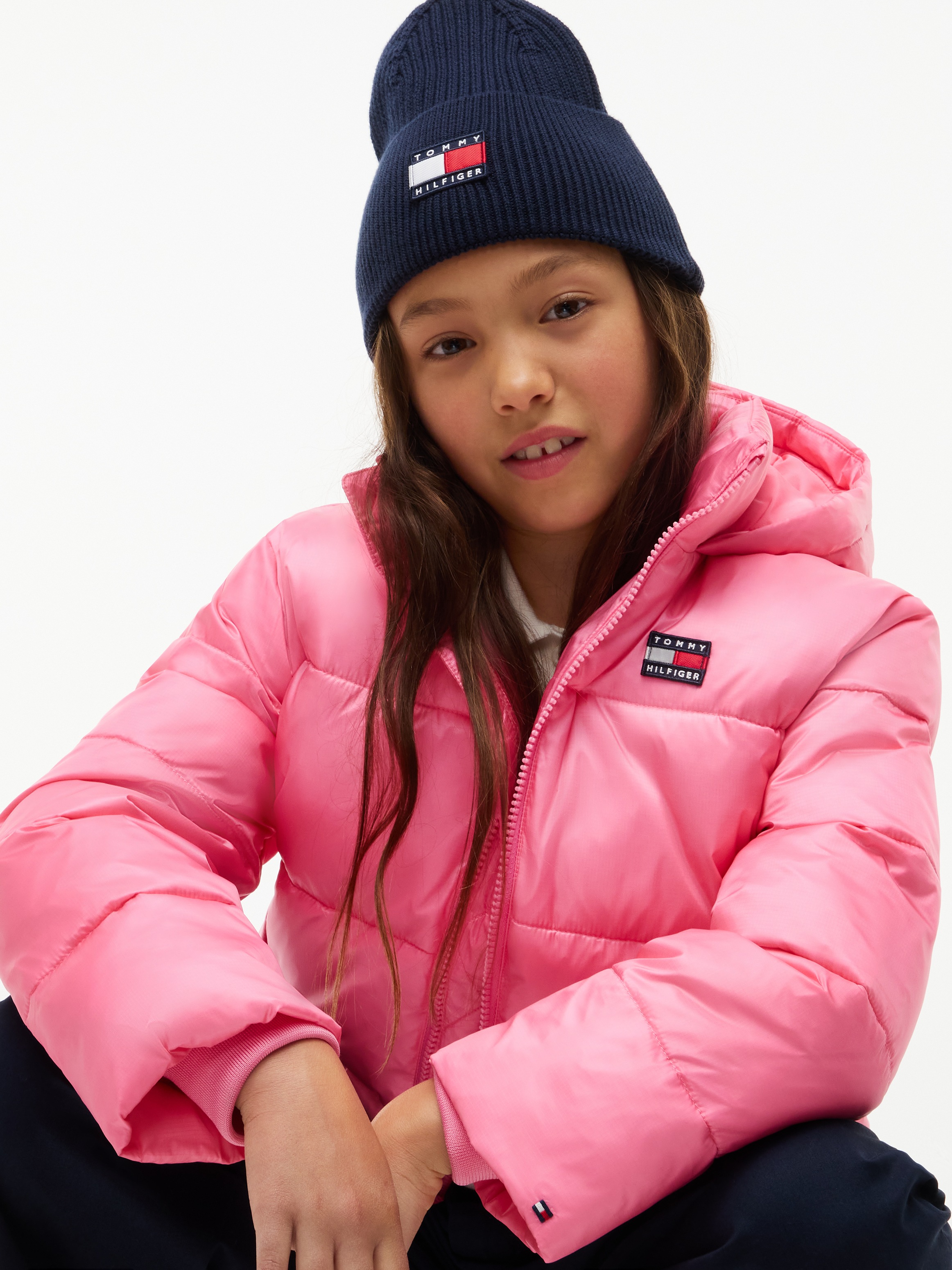 Tommy Hilfiger Steppjacke mit Kapuze mit Kapuze, Regular Fit, leicht glänzendes Material