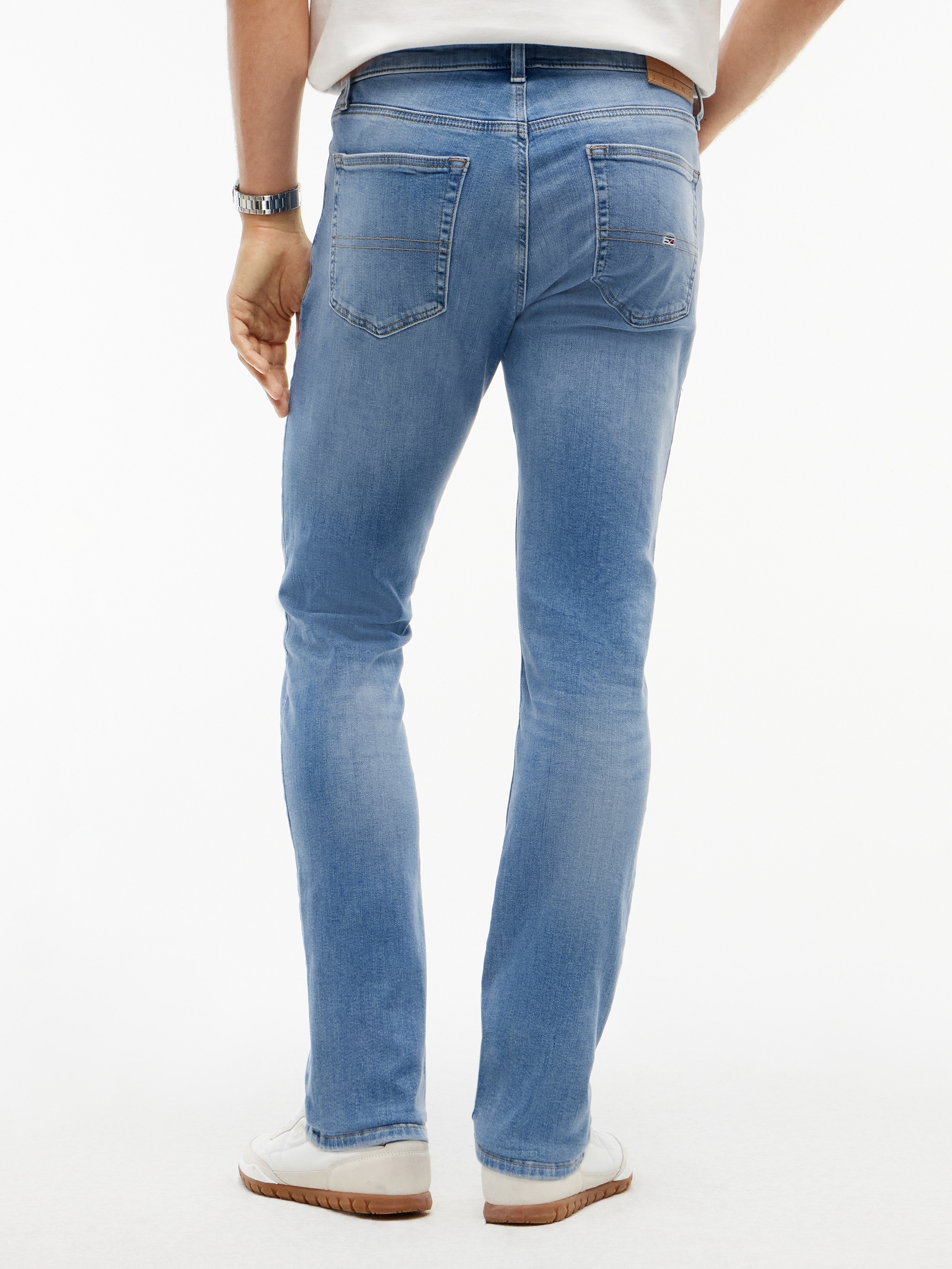 Tommy Jeans »Austin Slim Tapered« zum Knöchel hin schmaler werdende Jeans mit mittlerer Leibhöhe