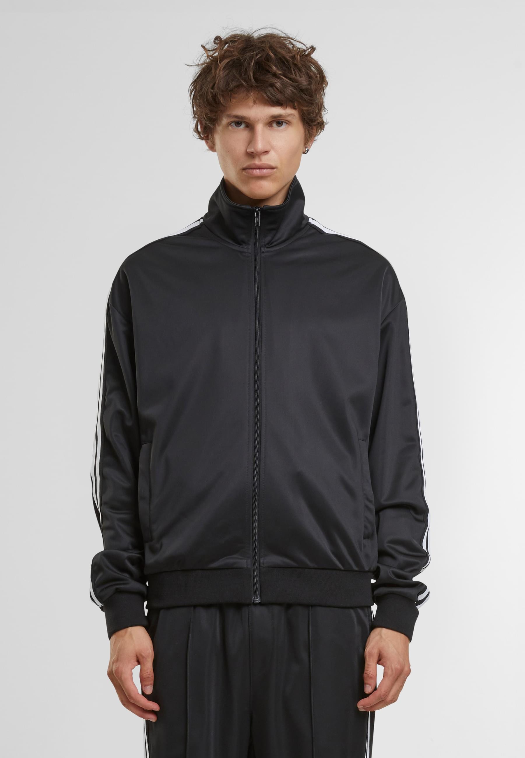 URBAN CLASSICS Trainingsjacke »Urban Classics Retro Tricot Track Jacket« 1 Stk. tlg. ohne Kapuze