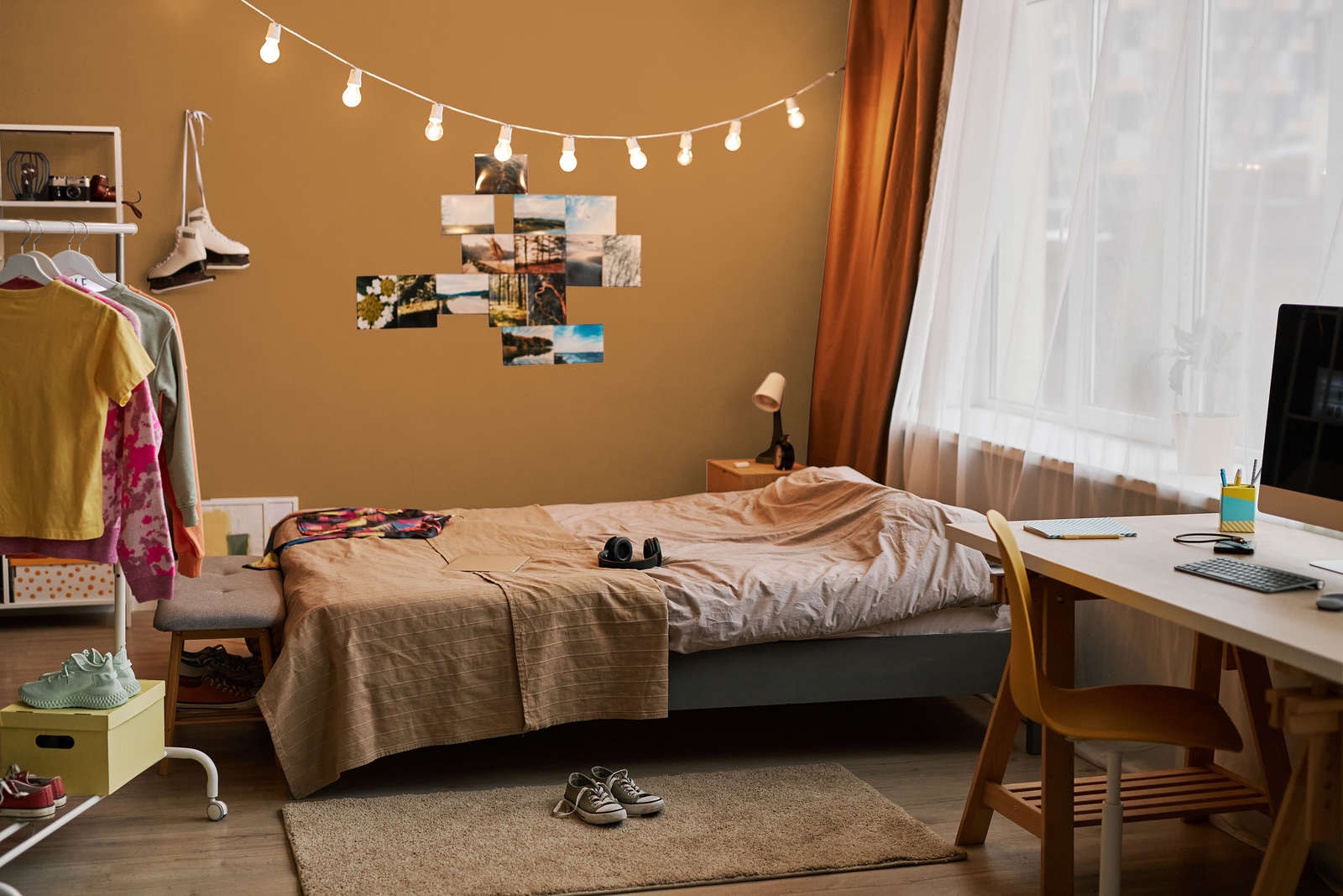 A.S. Création Wandfarbe »Premium Innenwandfarbe PURO Tuchmatt smooth saffron« ideal für Wohnzimmer, Schlafzimmer, Flur und Küche, Farbwelt Orange