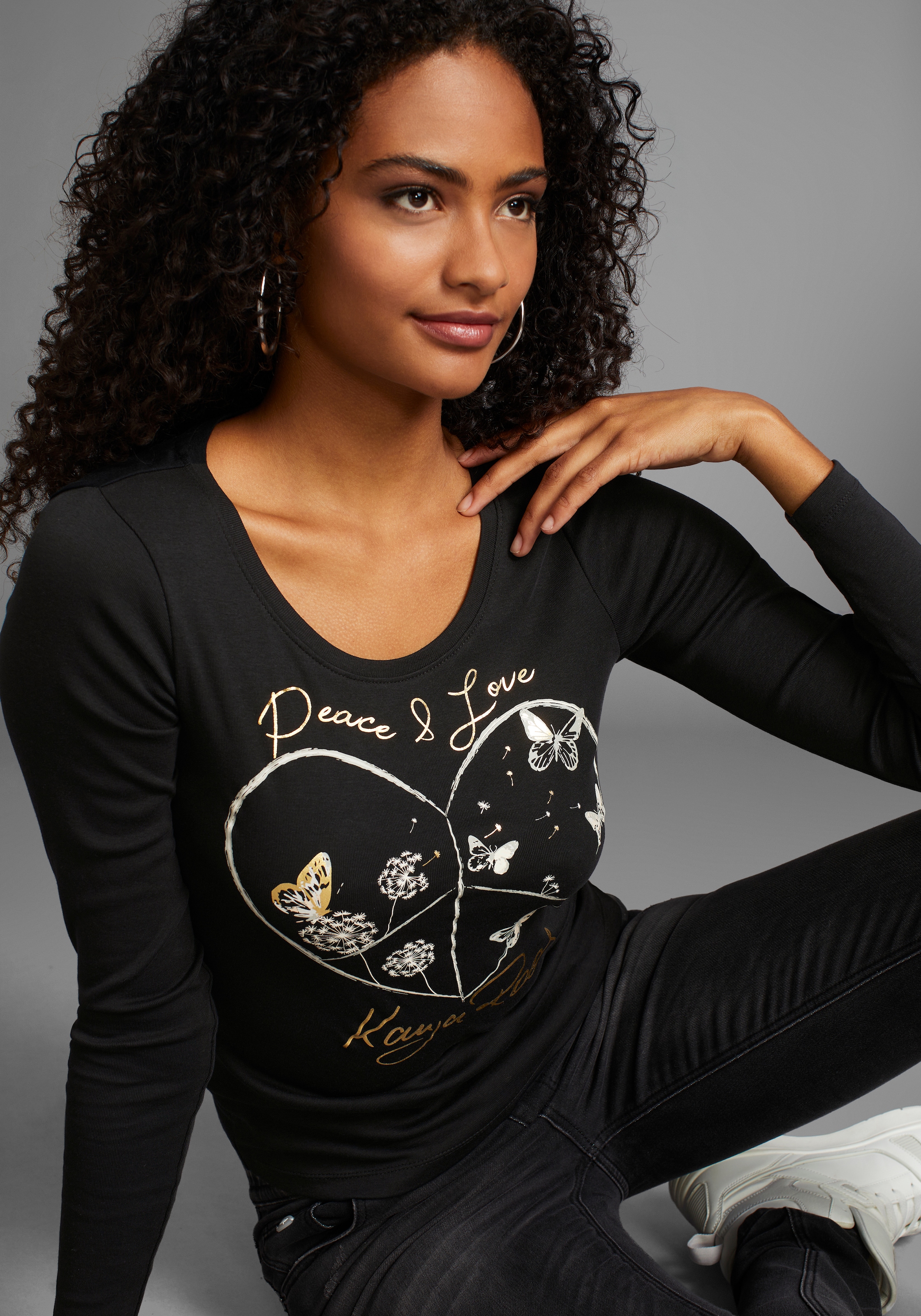 KangaROOS Langarmshirt, mit Herz-Print