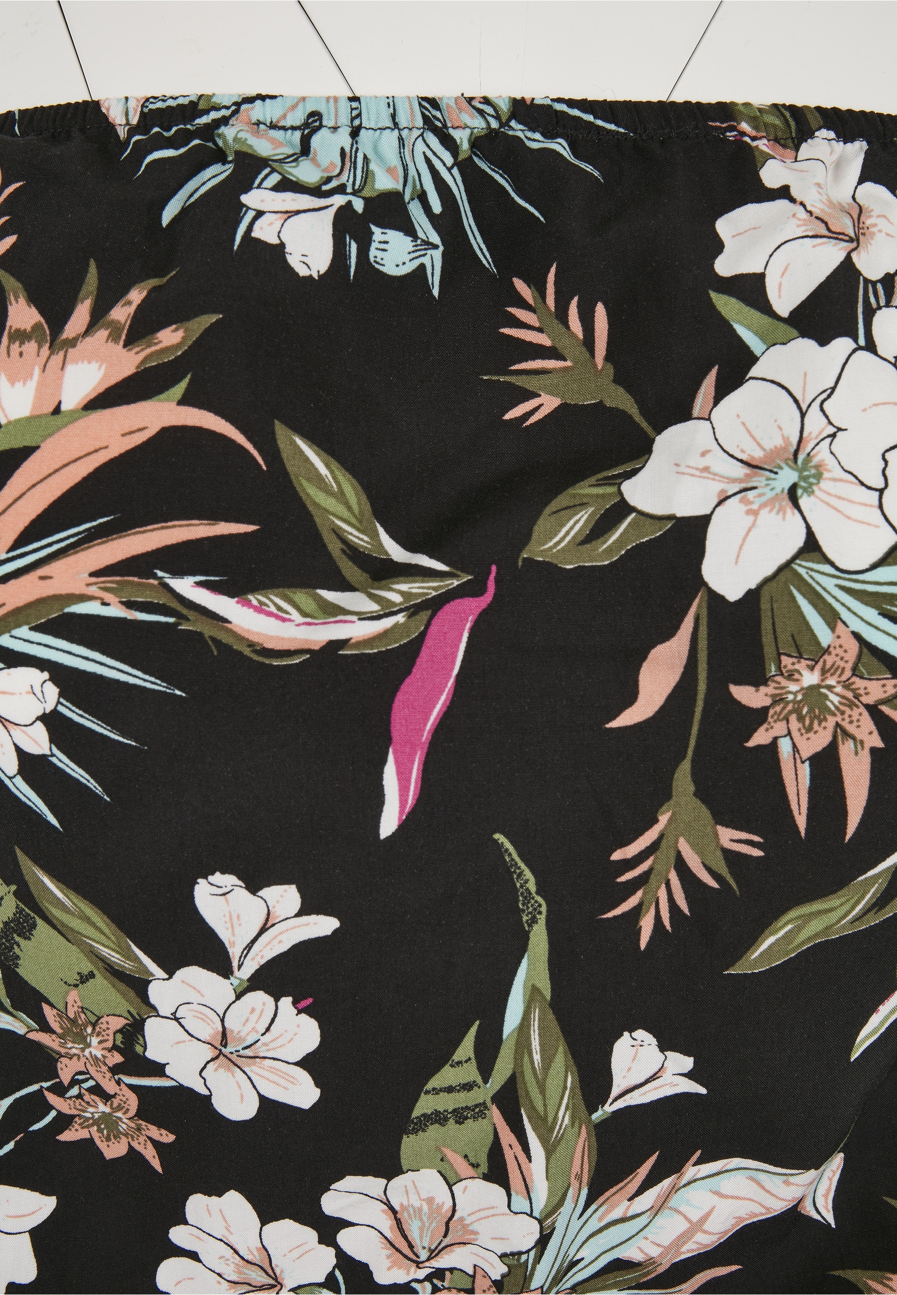 URBAN CLASSICS Jumpsuit »Urban Classics Damen Ladies Viscose Bandeau Jumpsuit« 1 Stk.