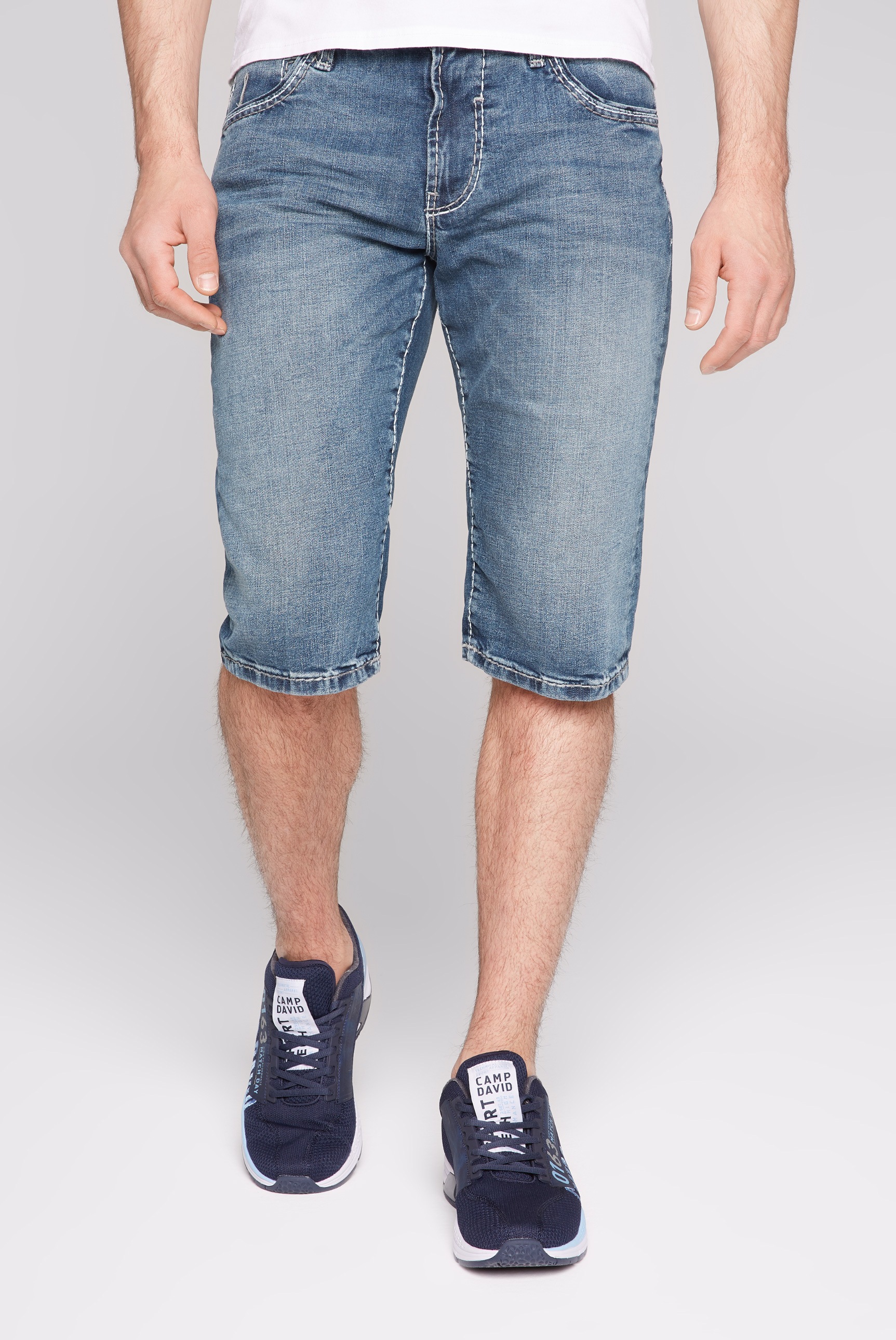 7. Bild von CAMP DAVID Jeansshorts, mit Wrinkle-Effekten