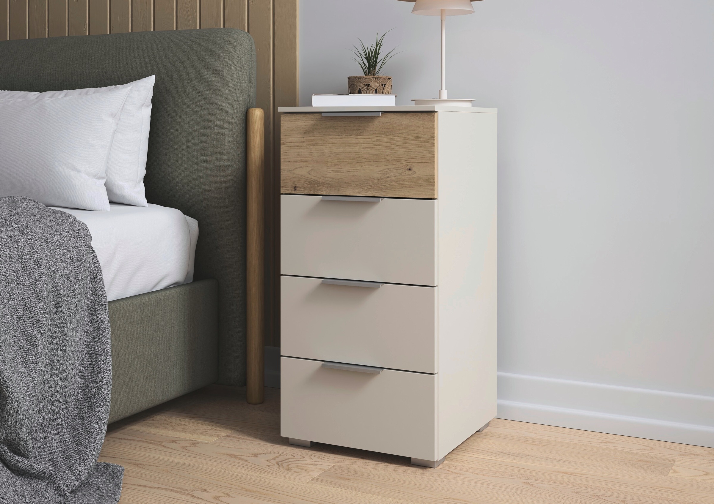 rauch Schubkastenkommode »Highboard Sideboard Schubladenkommode Kommode ASTANA« Breite 40 cm / Höhe 81 cm,  mit 4 geräumigen Schubladen, Kantengriff in Alufarben MADE IN GERMANY