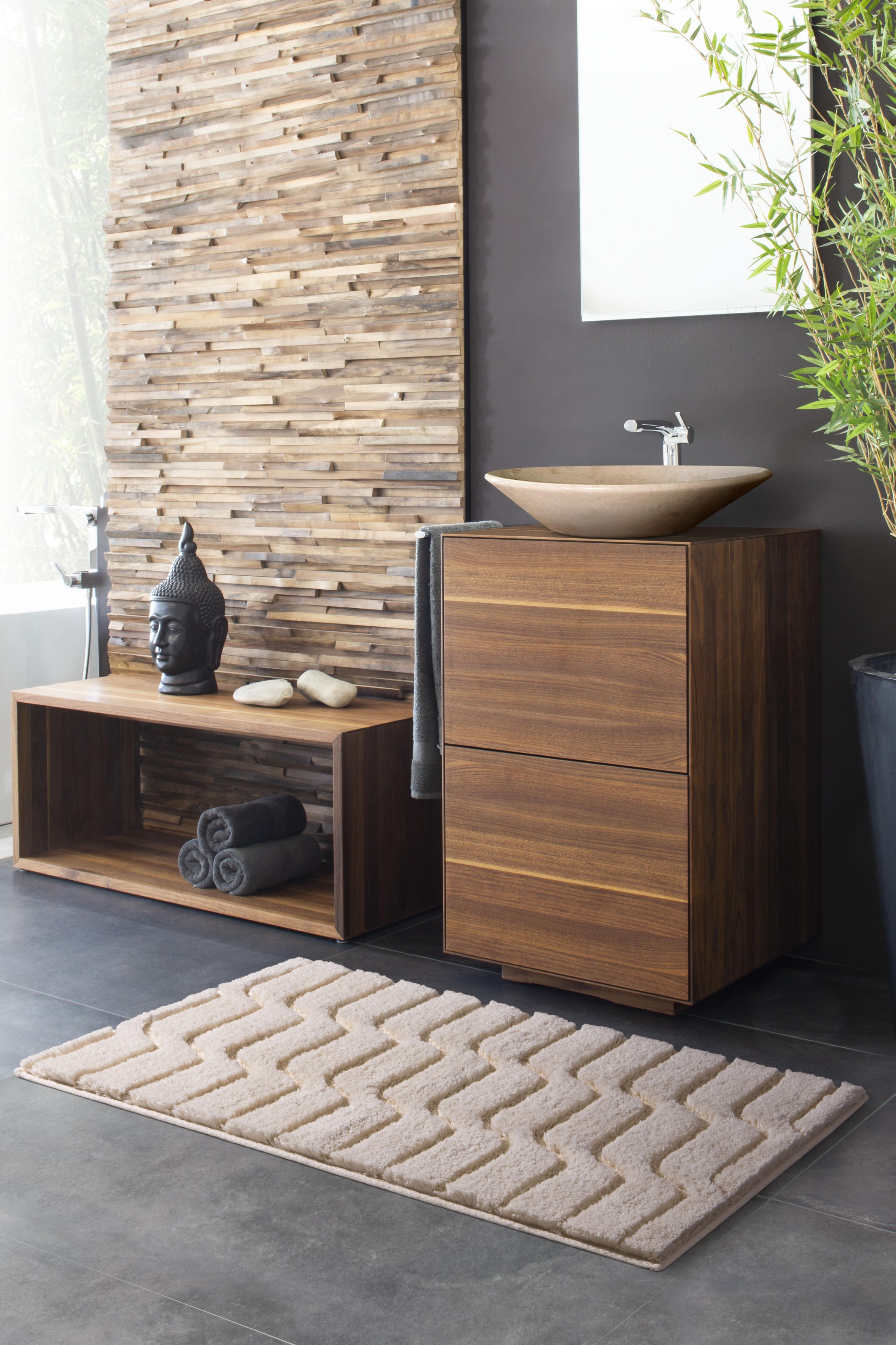Grund Badematte »Vogue«, rutschhemmend beschichtet, fußbodenheizungsgeeignet, dichter Flor, Hoch-Tief-Effekt, Wellen-Design
