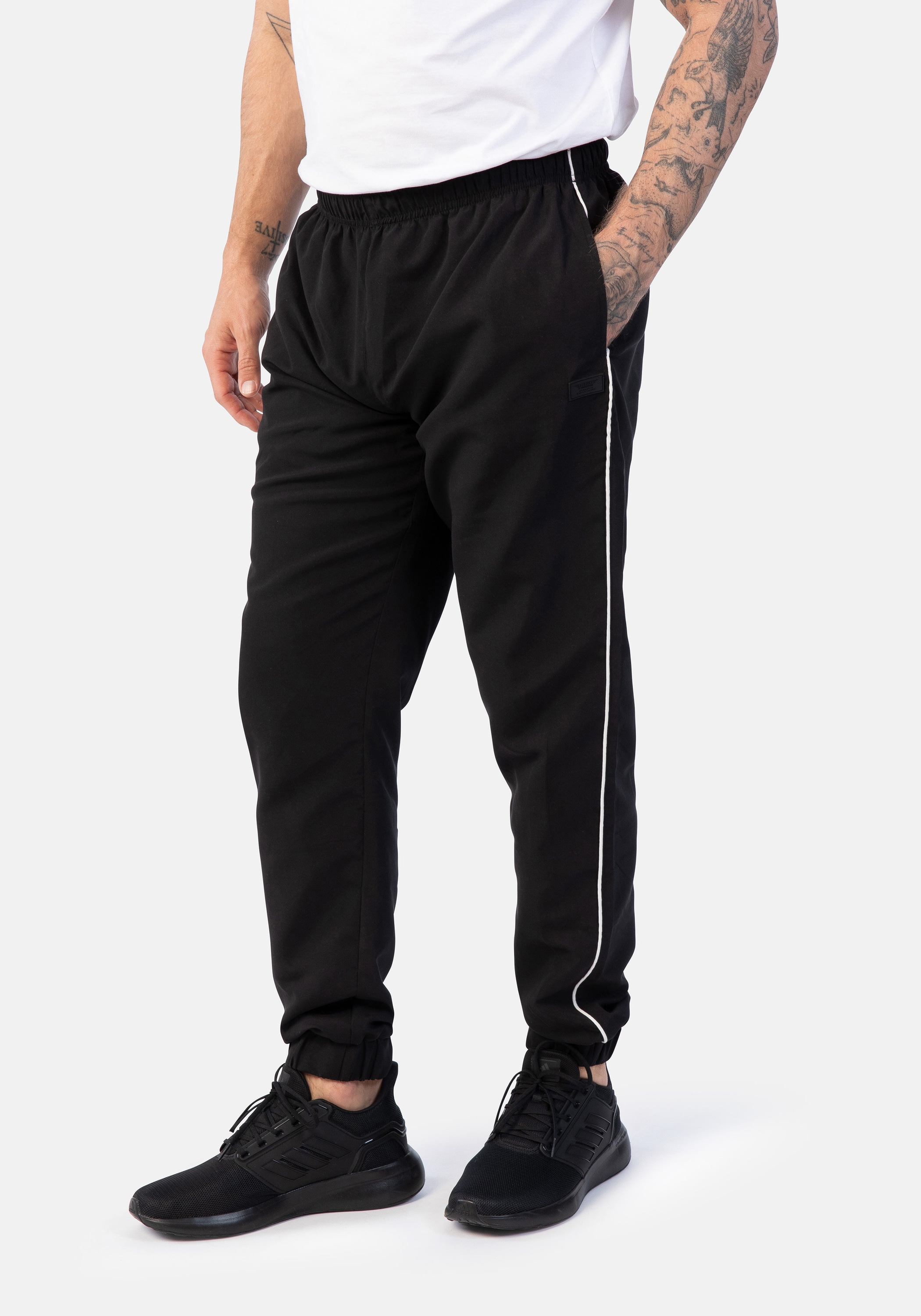 HERO by John Medoox Sporthose »High Tech - Sweat Hero by John Medoox Jogginghose«  Sporthose Tapered Fit Sport Funktionsqualität für Herren