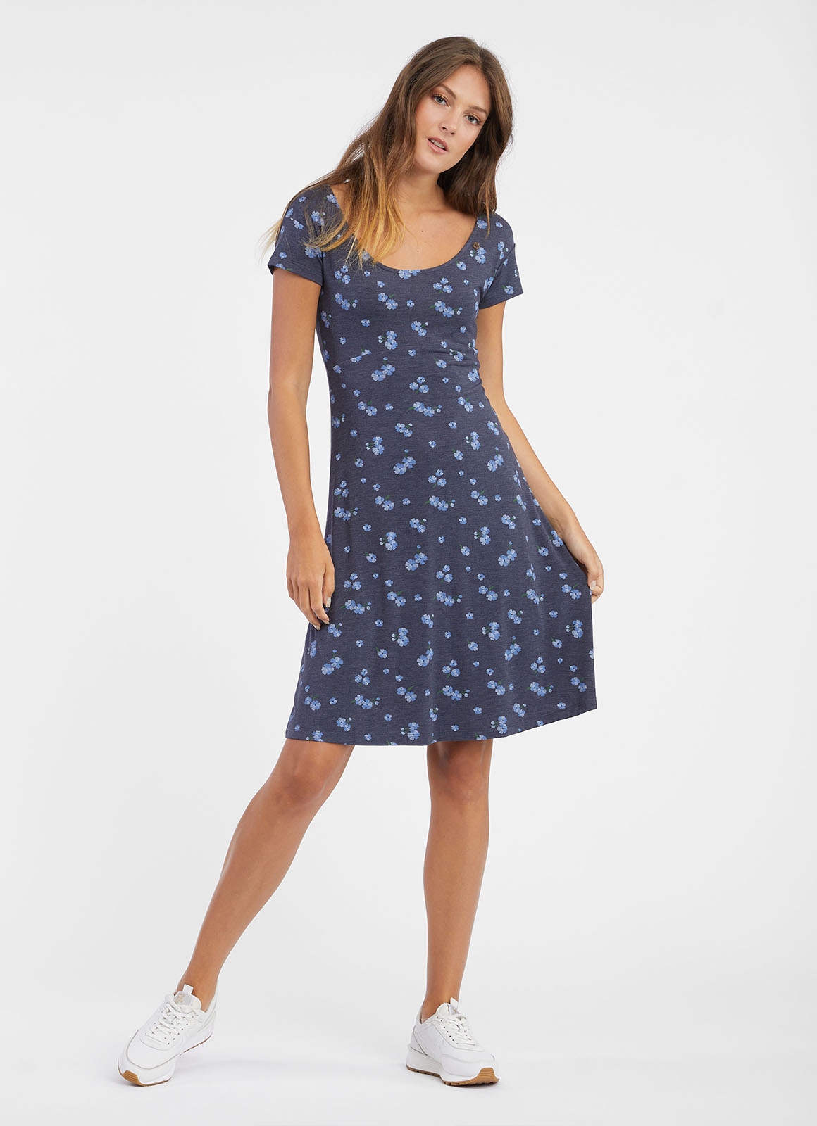 Ragwear Minikleid »LUNNGO DRESS«, Ausschnitt hinten mit Detail und floralem Alloverdruck
