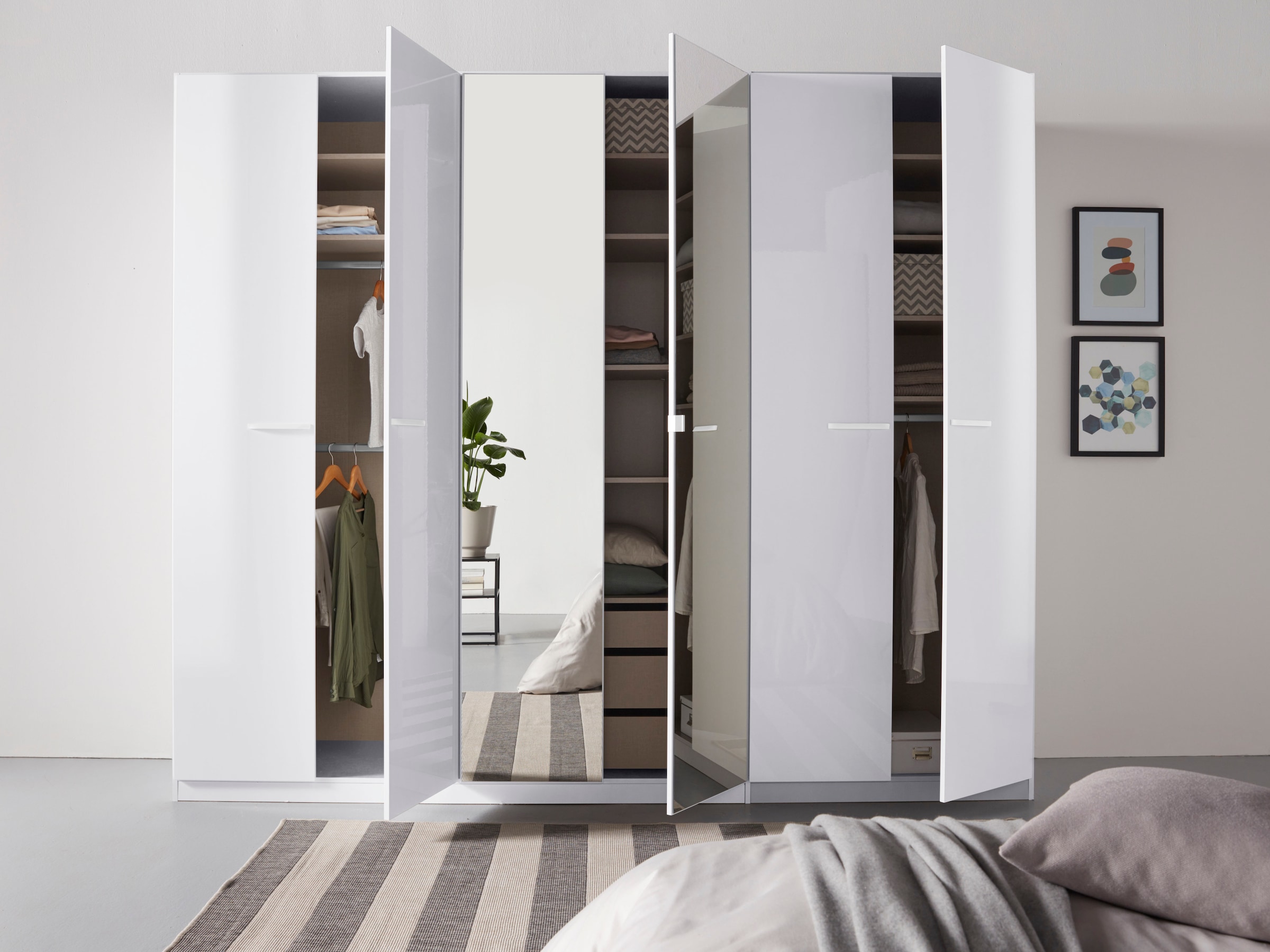 rauch Drehtürenschrank »Kleiderschrank Schrank Garderobe TOPSELLER OTELI inkl. Inneneinteilung«, mit 3 Innenschubladen extra Böden optional mit Spiegel MADE IN GERMANY