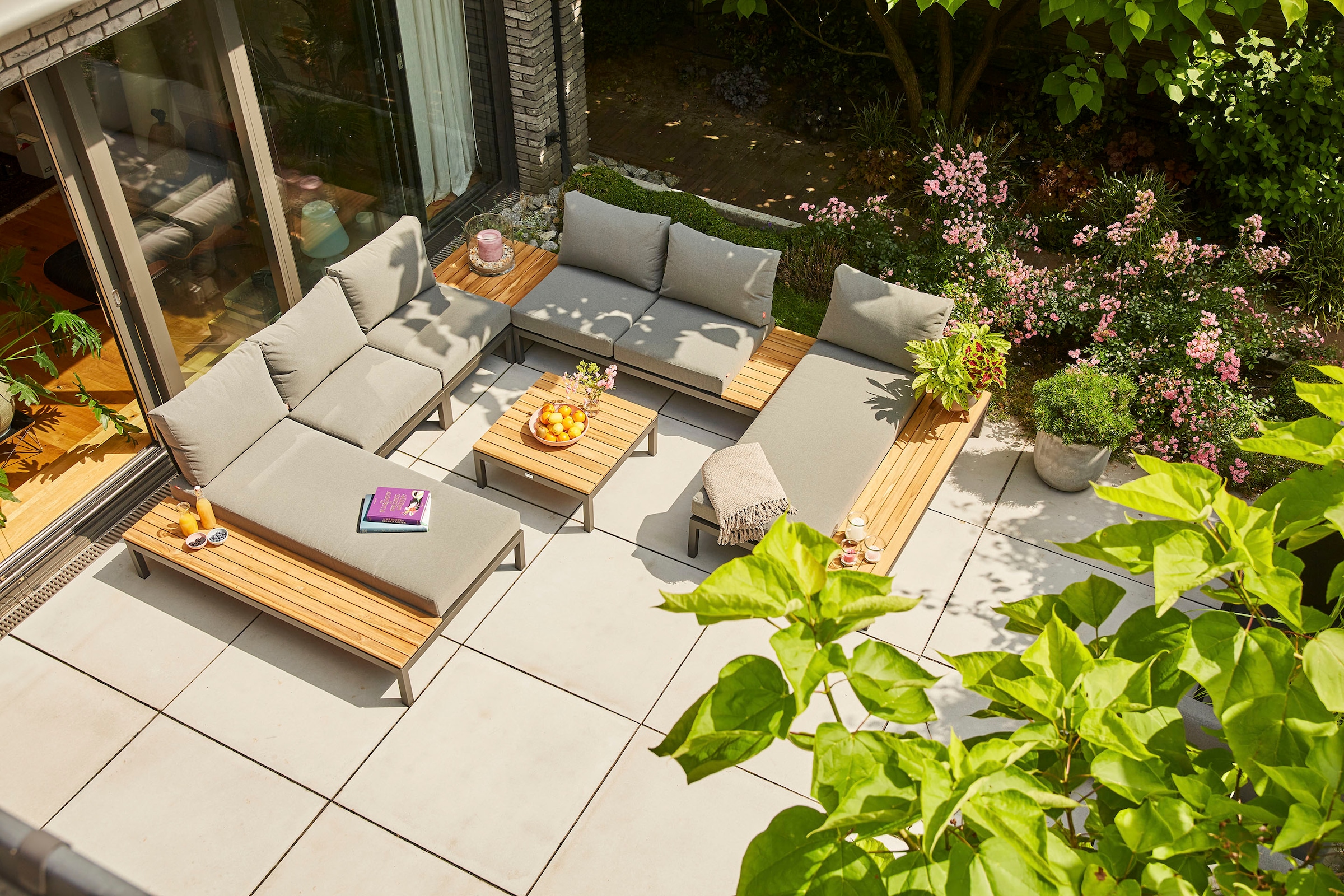 Siena Garden Gartenlounge-Set »Alvida«, (Set, 15 tlg.), best. aus 2 Sofas, 1 Ecksofa, 1 Tisch und 12 Kissen