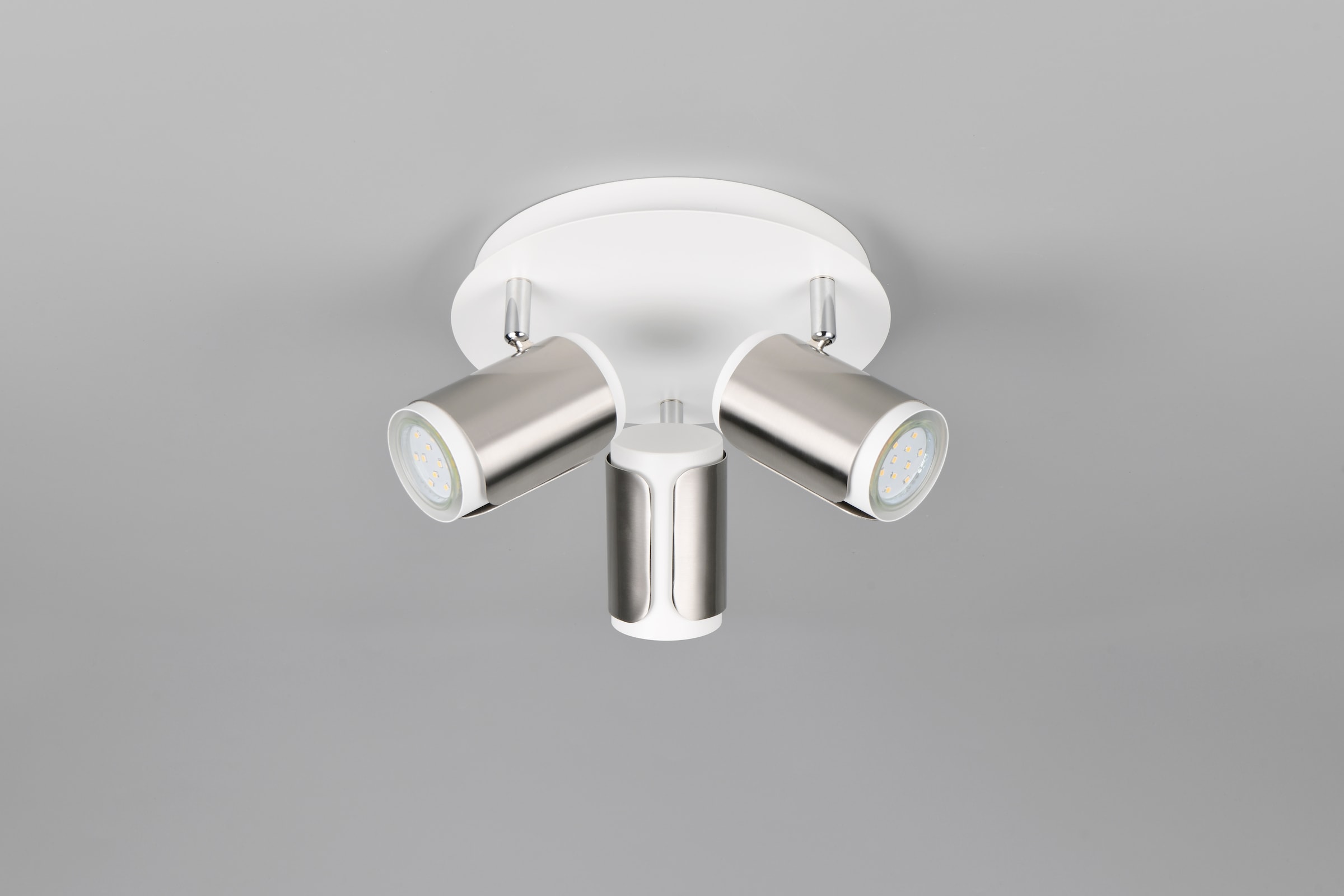TRIO Leuchten Deckenstrahler »GILLAN, Spot 3-flammig, exkl 3x GU10 max 10W, Ø 30 cm Höhe 16 cm«, 3 flammig, Leuchtmittel GU10 | Leuchtmittel wechselbar, GU10 Deckenspot 3er Rondell für Küche Flur, Spots schwenkbar, IP20