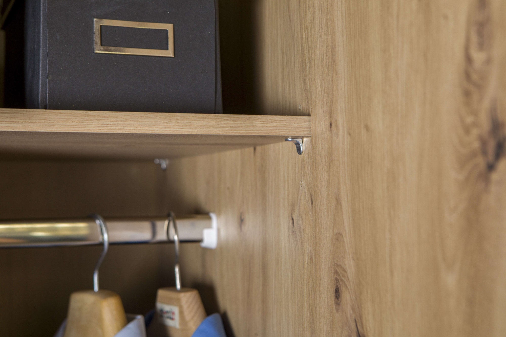 Composad Garderobenschrank »Espresso,Kleiderschrank, Raumsparschrank, Multifunktionsschrank«, (1 St.), mit 3 Türen und 2 breiten Schubladen